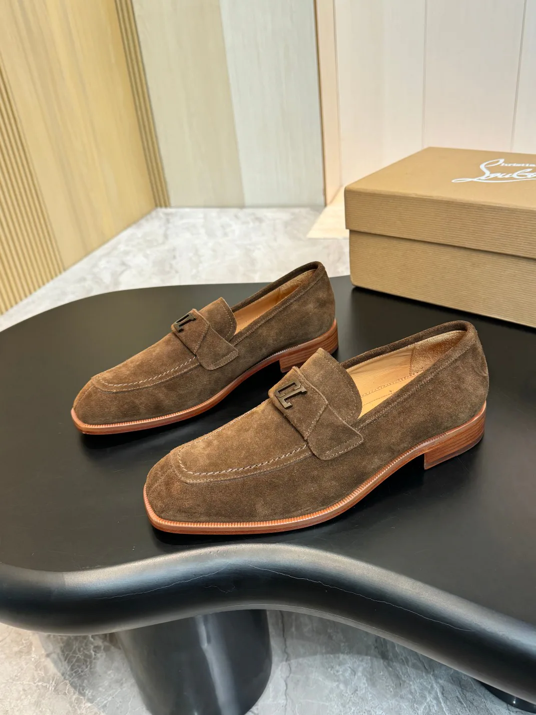 Men's Loafers And Dress Shoes CHRISTIAN LOUBOUTIN 18017852