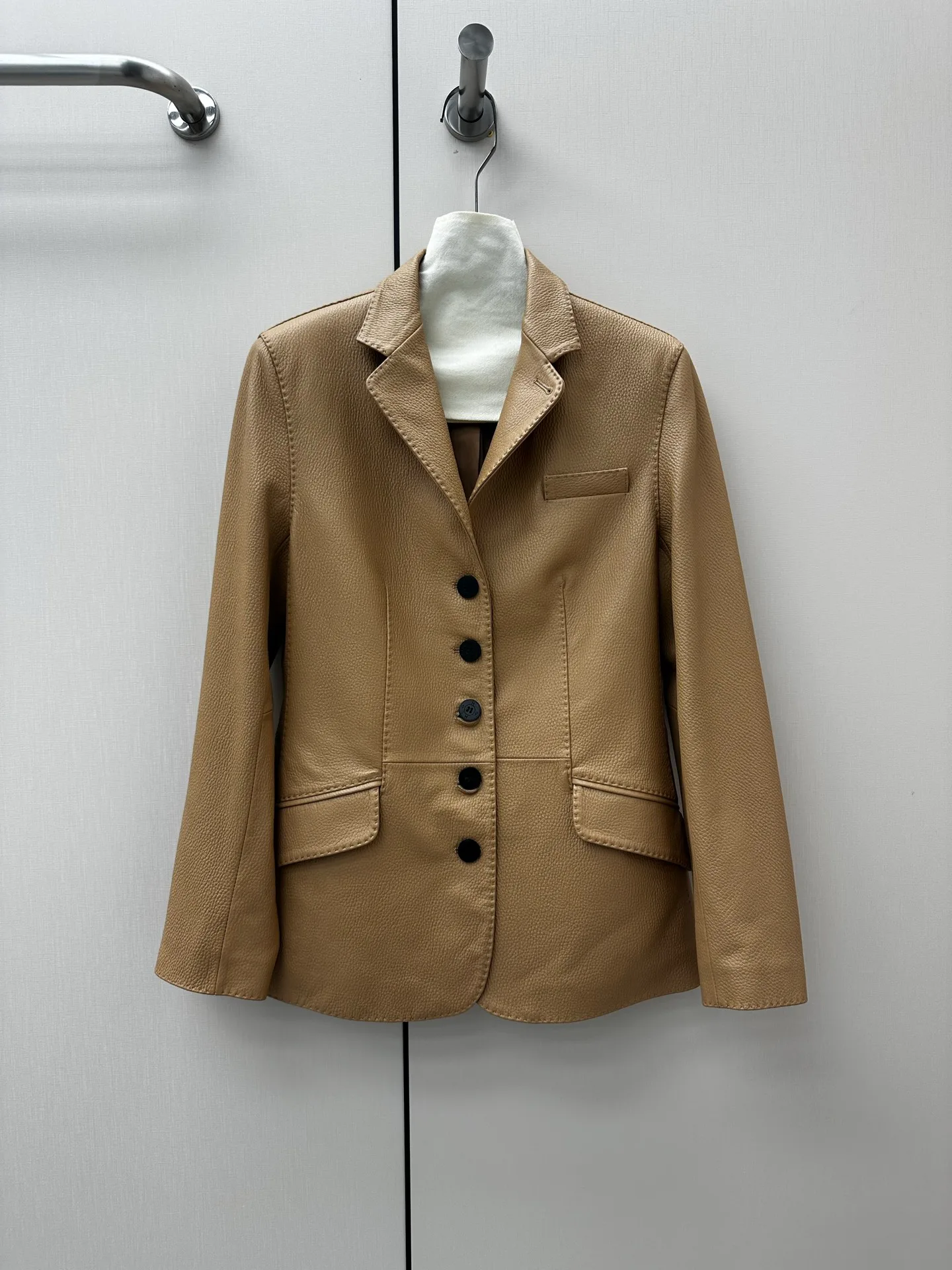 Women's Leather Jackets And Sheepskin Coats HERMES 17341011