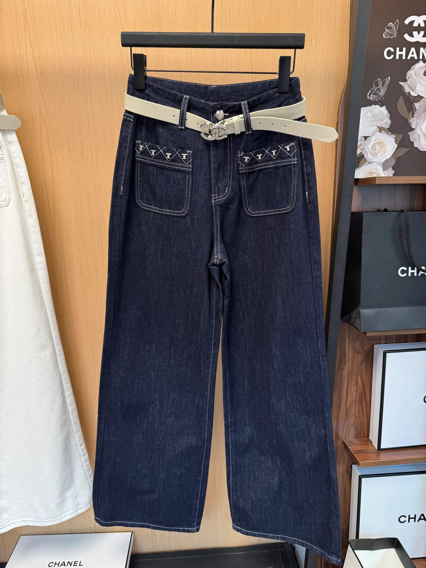 Women's Jeans CHANEL 18138257