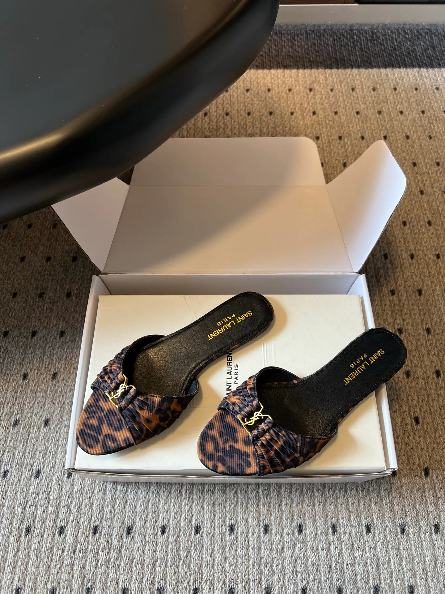 Women's Mules And Clogs SAINT LAURENT 17632133