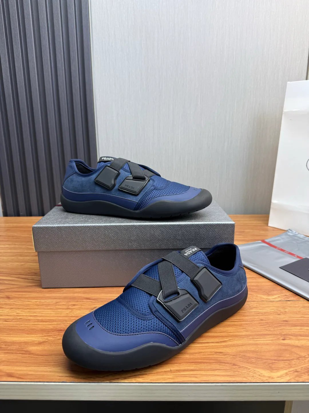Men's Sneakers PRADA 17814120