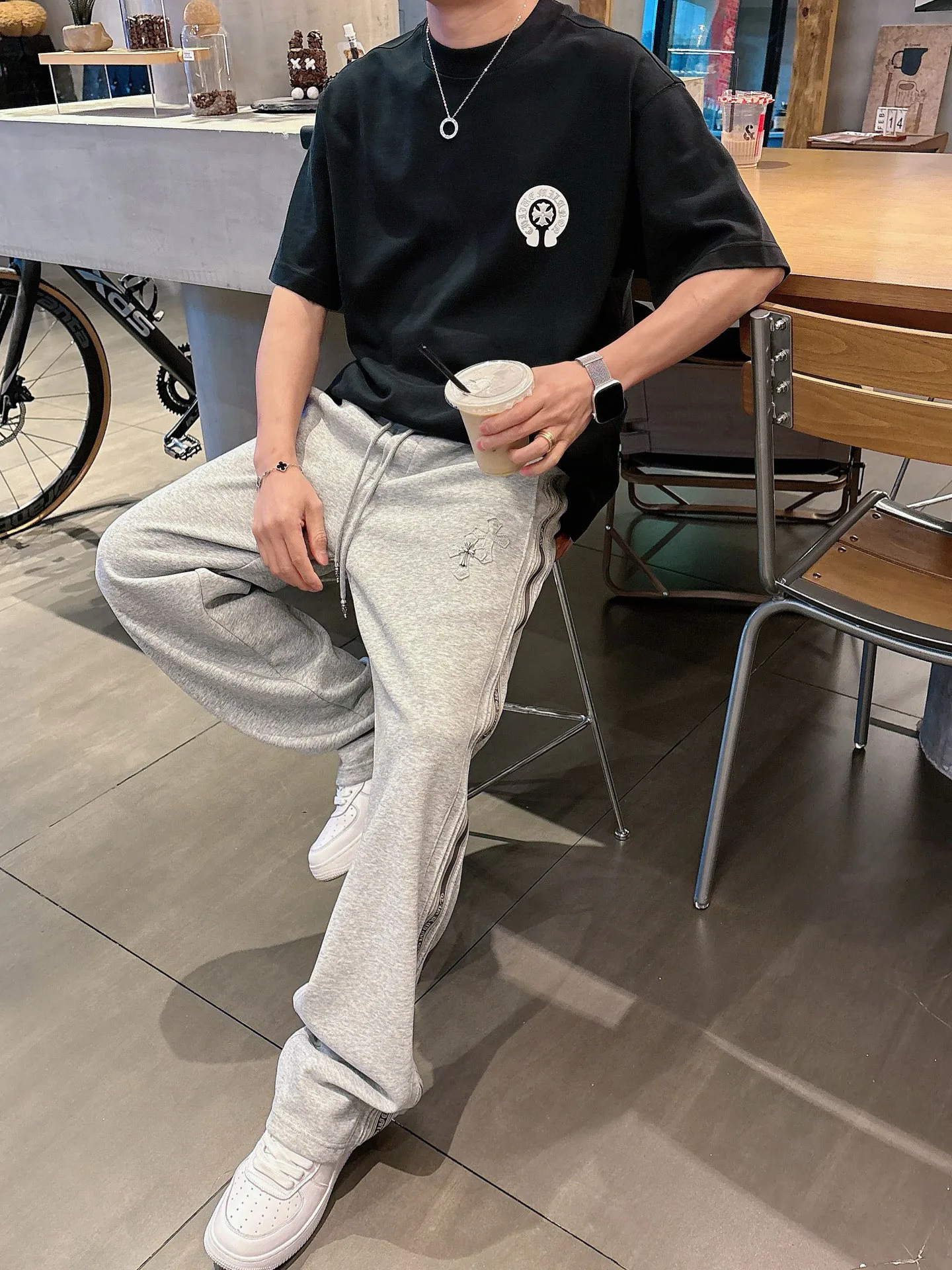 Брюки Мужские Chrome Hearts 18596882