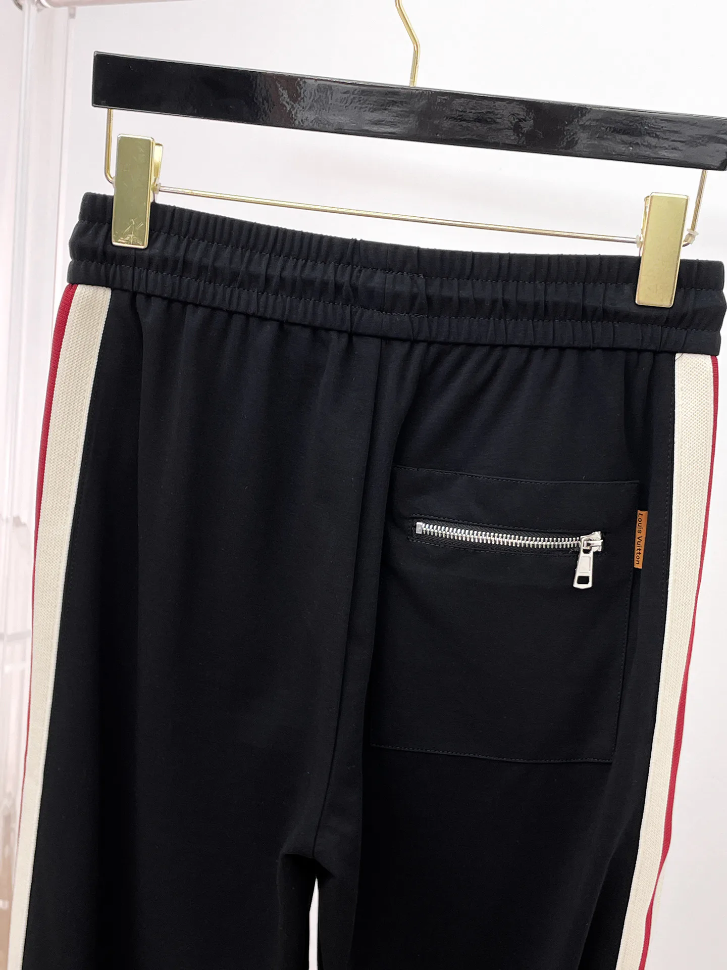 Men's Trousers LOUIS VUITTON 18399314