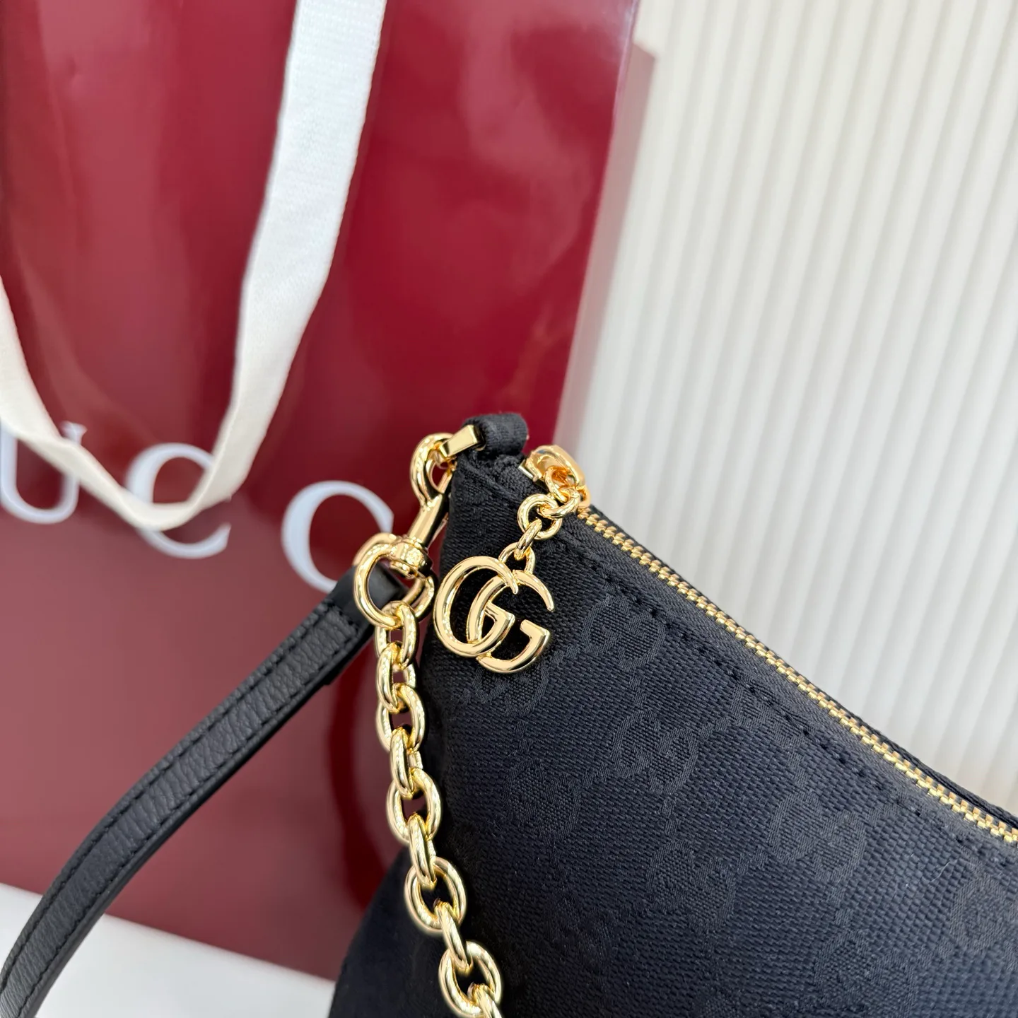 Women's Classic Handbags GUCCI 17872508