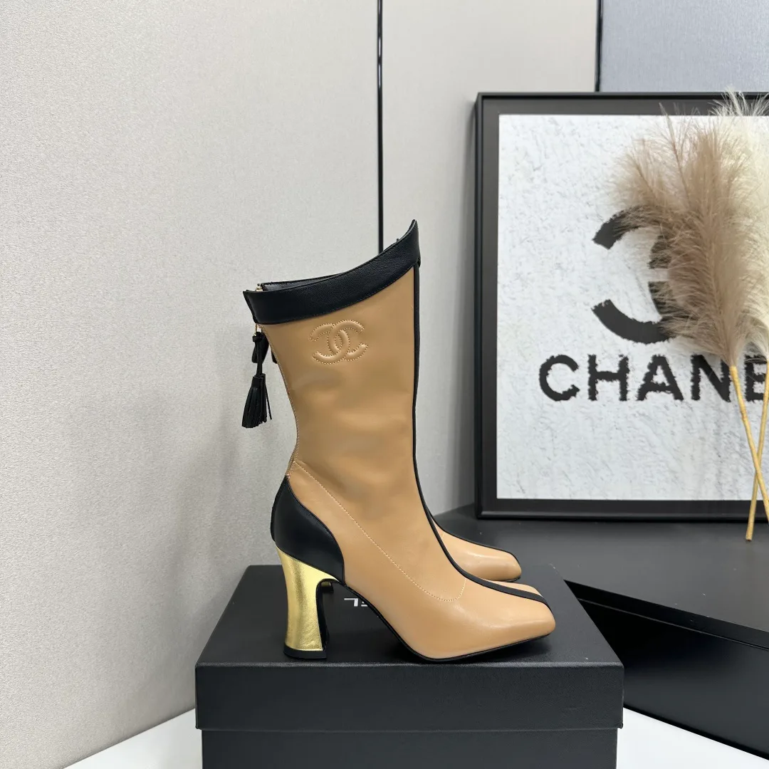 Women's Boots CHANEL 18366720