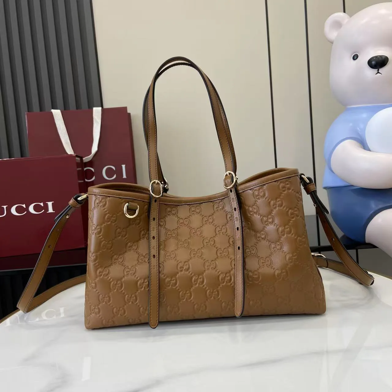 Women's Classic Handbags GUCCI 18404546