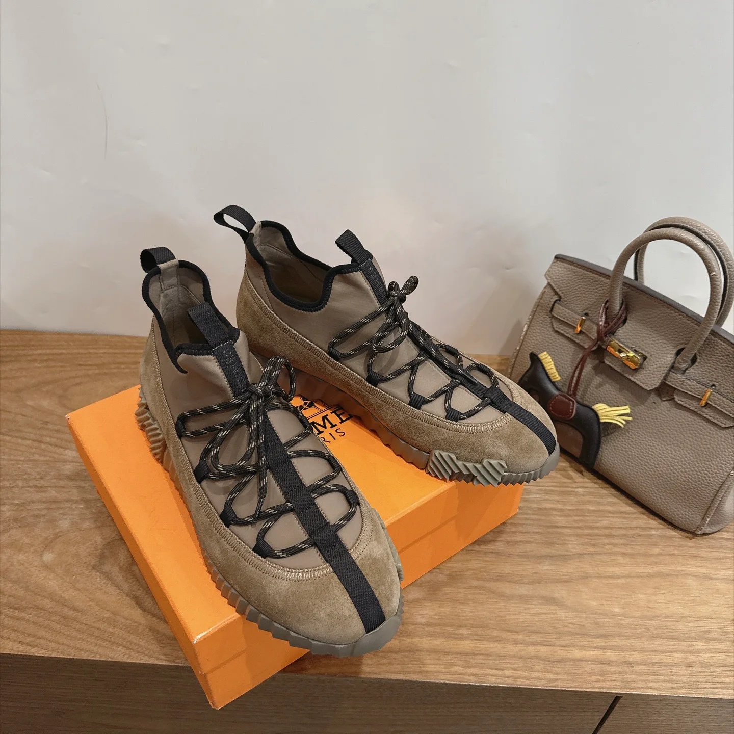 Women's Sneakers HERMES 17946706