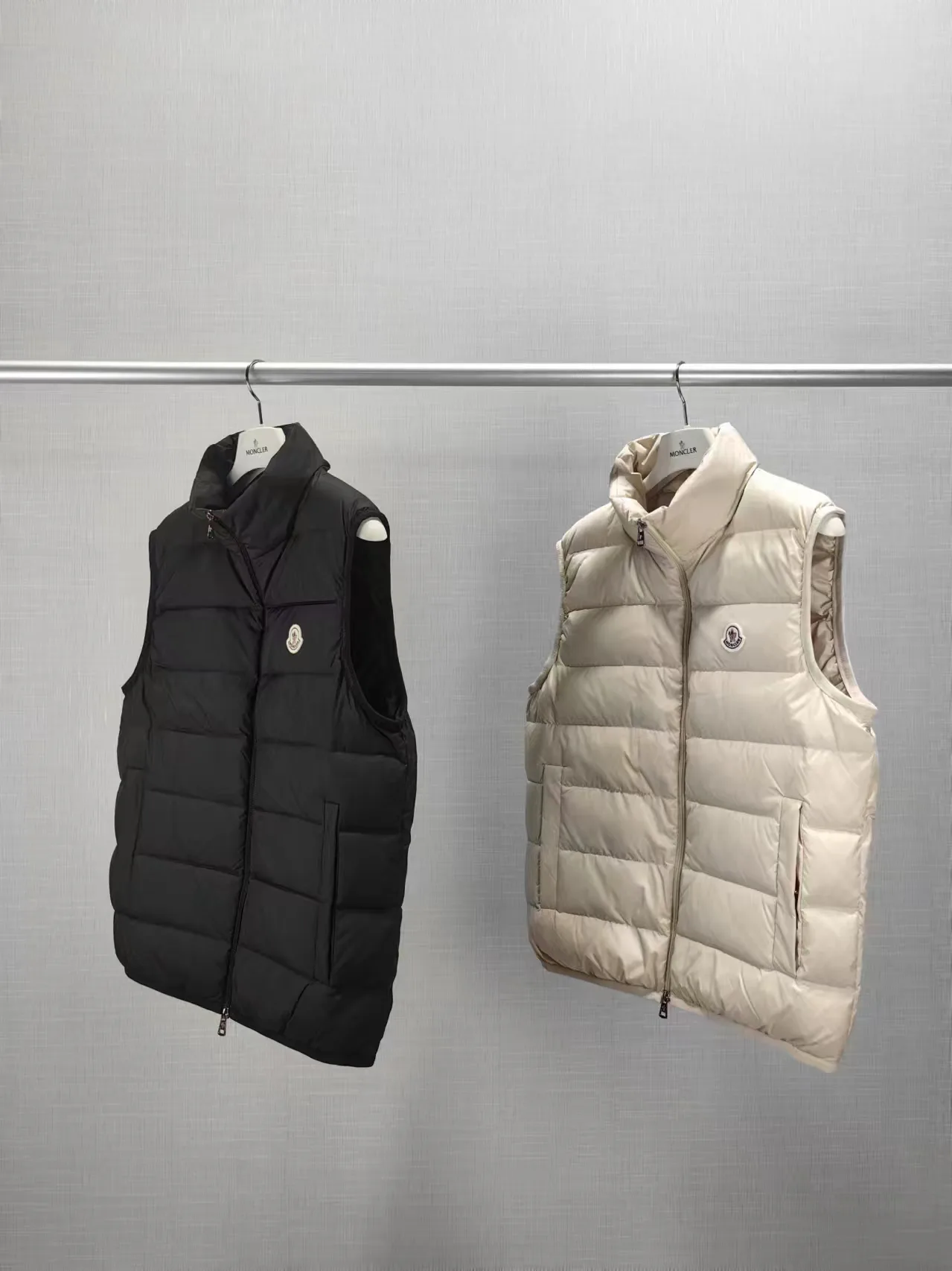 Men's Vests MONCLER 17942212