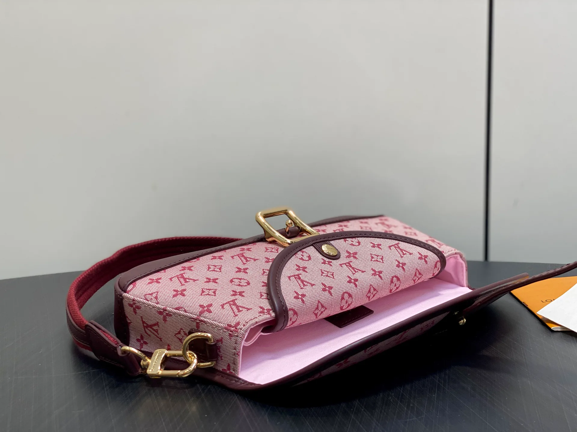 Women's Classic Handbags LOUIS VUITTON 17838907