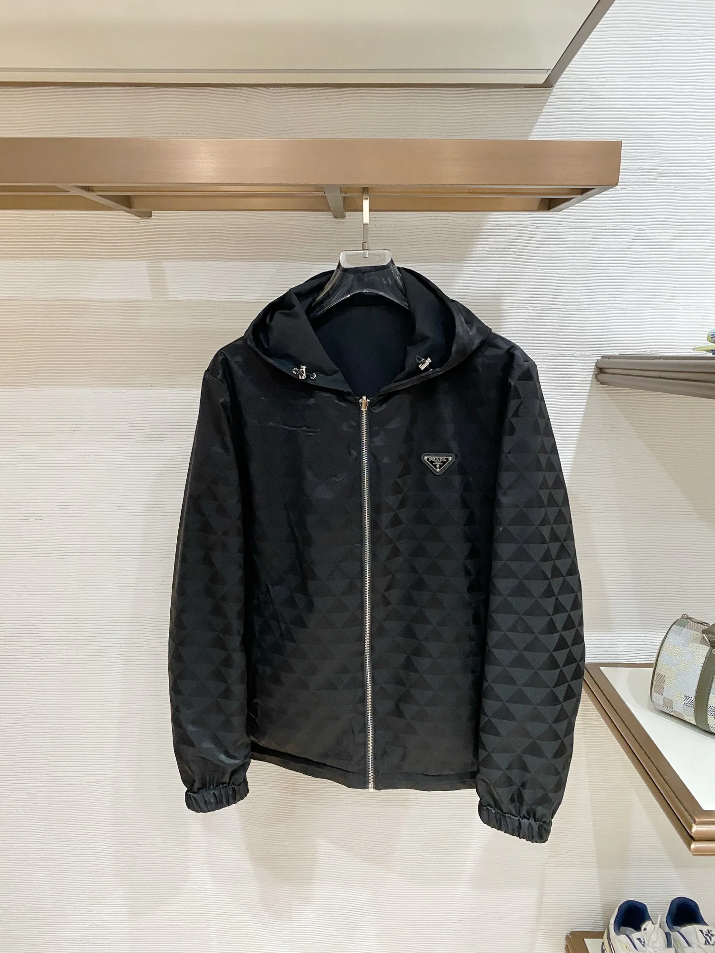 Куртки И Пуховики Мужские Prada 18618723