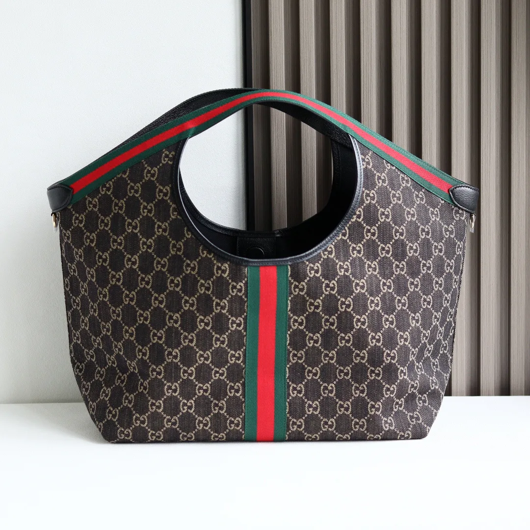 Women's Classic Handbags GUCCI 18262396