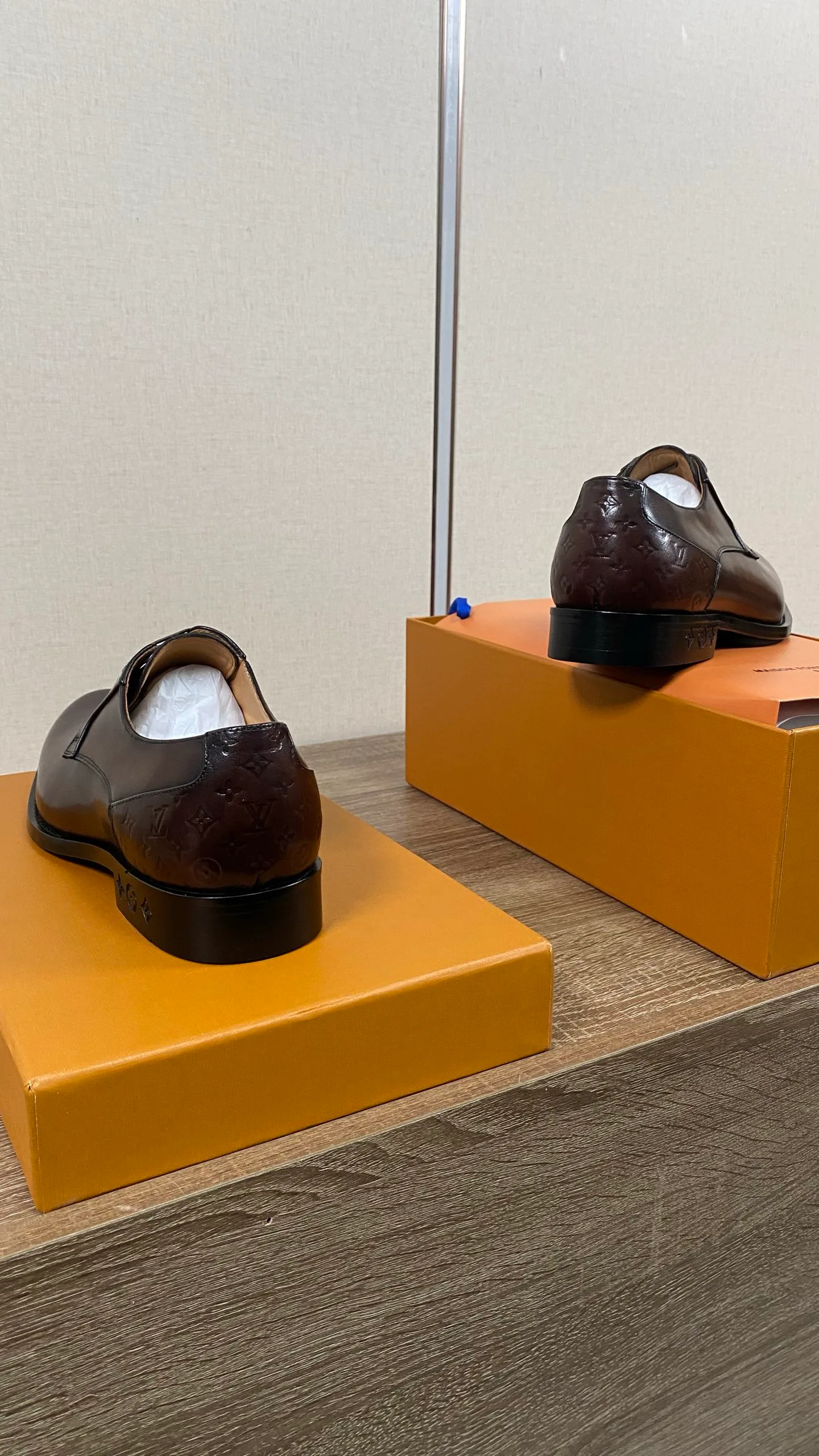 Men's Loafers And Dress Shoes LOUIS VUITTON 18078675