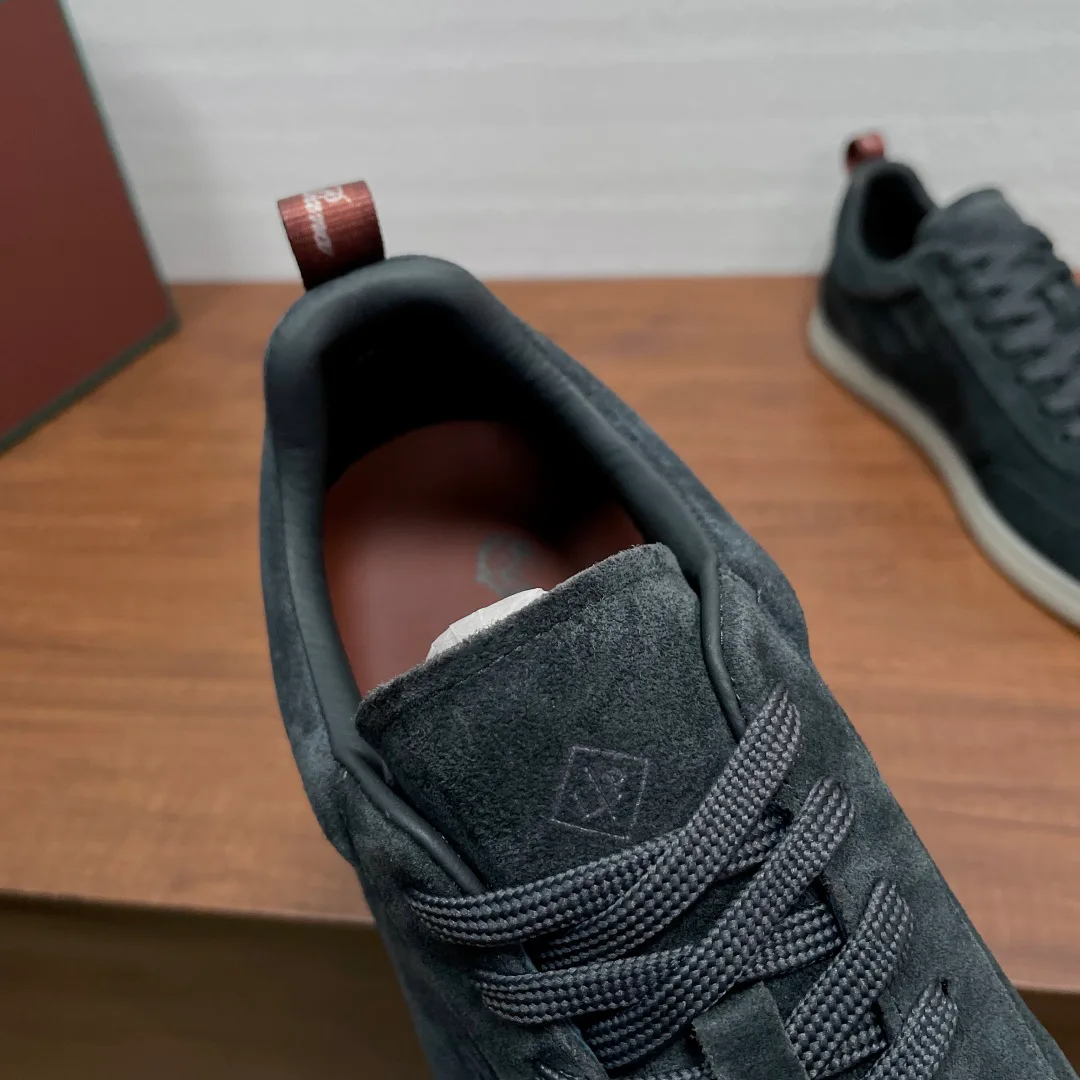 Men's Sneakers LORO PIANA 17542606