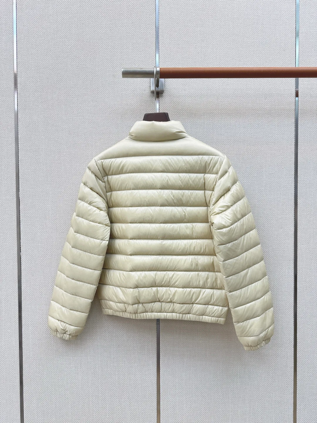 Women's Jackets And Down Jackets MONCLER 18094490