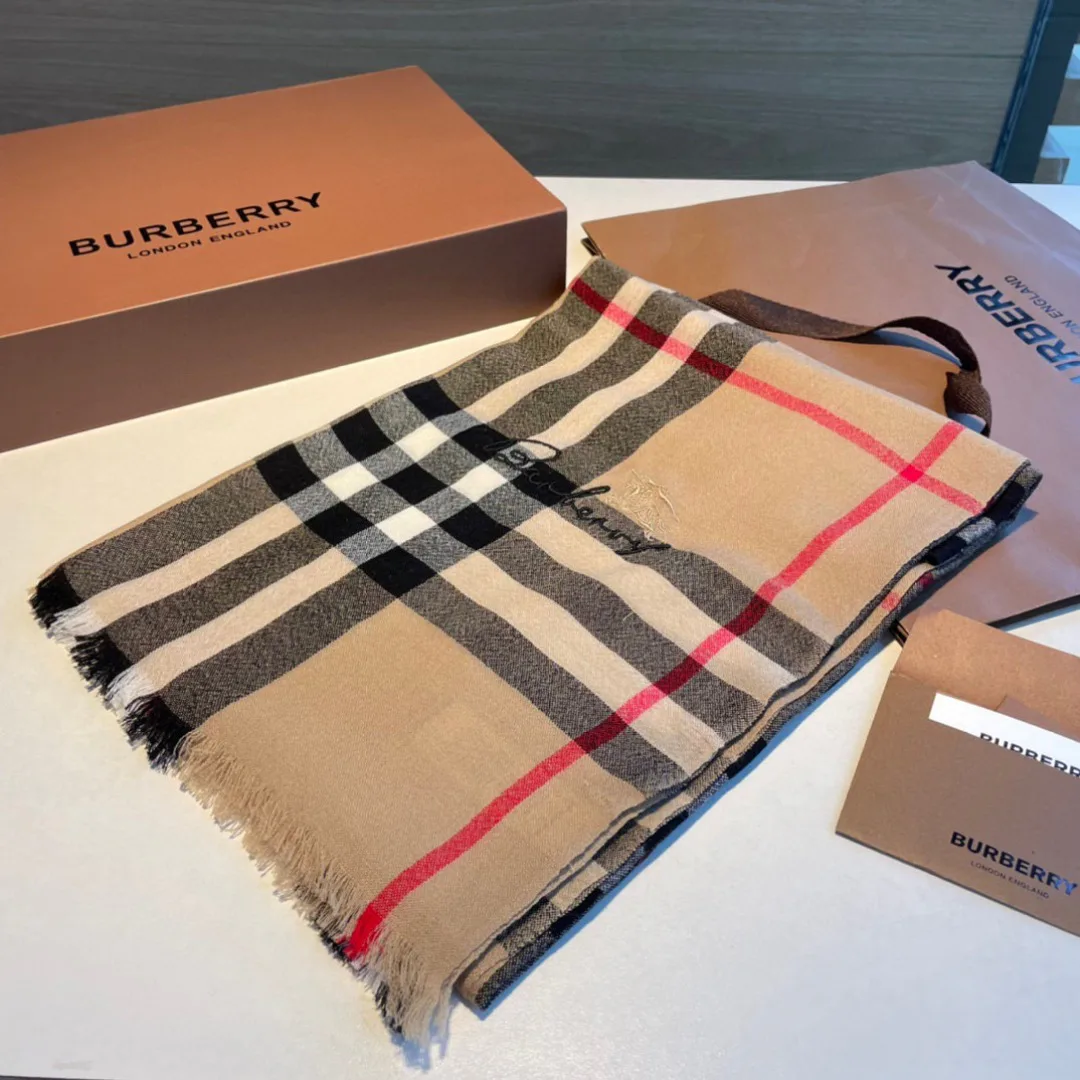 Scarves BURBERRY 18449889