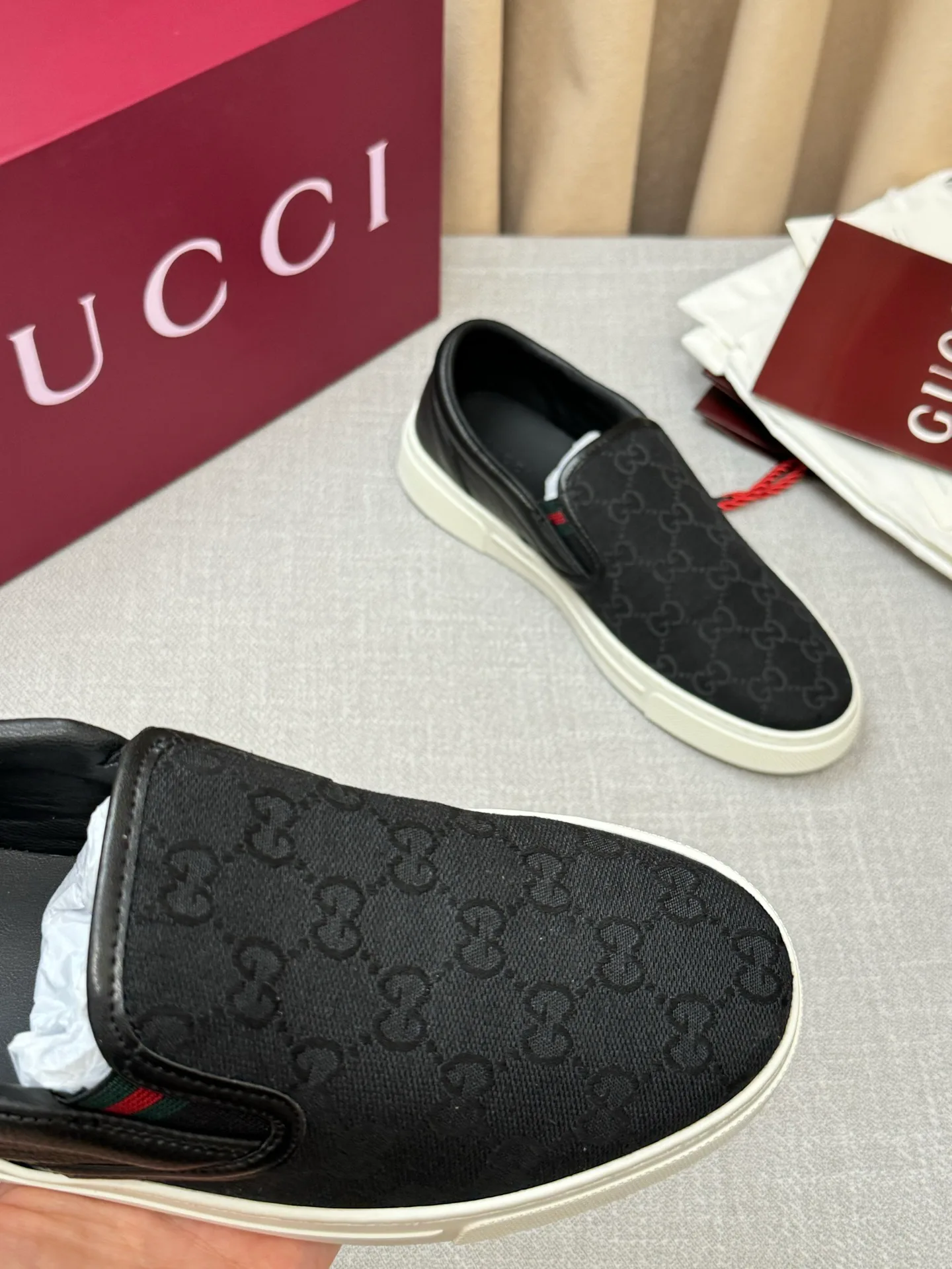 Men's Sneakers GUCCI 17620471