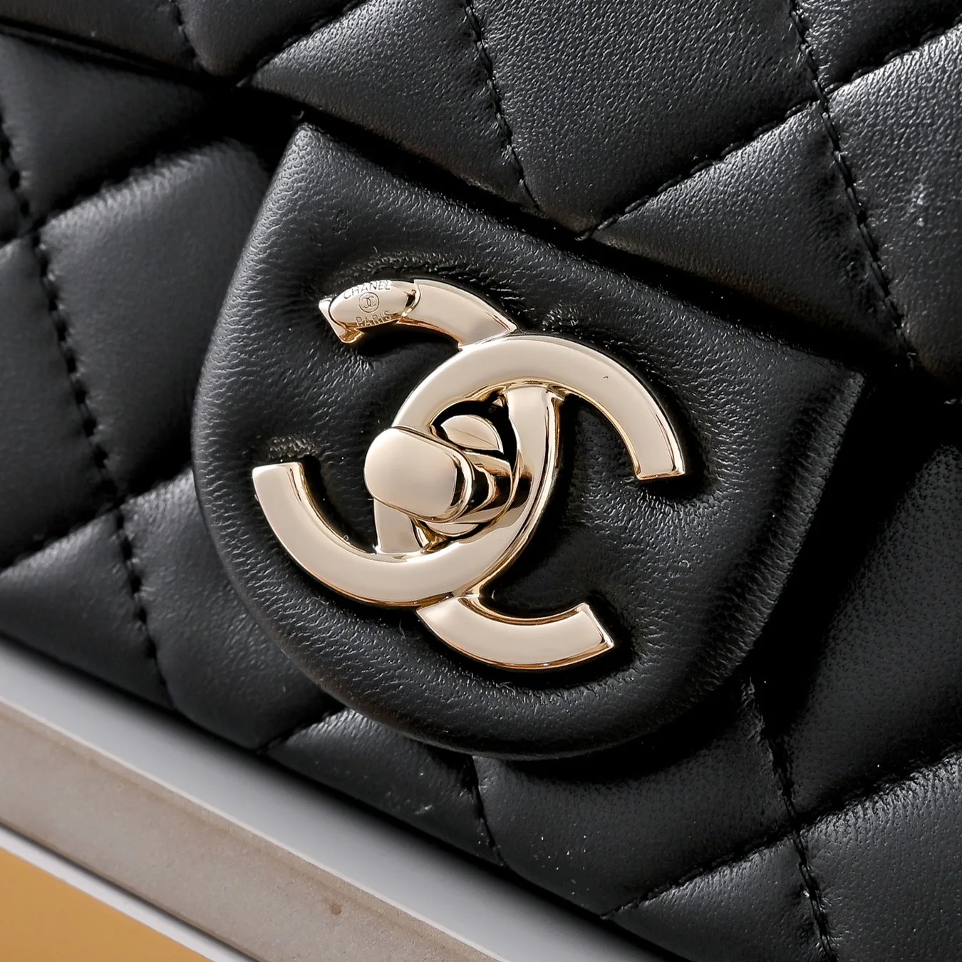 Women's Classic Handbags CHANEL 18148079