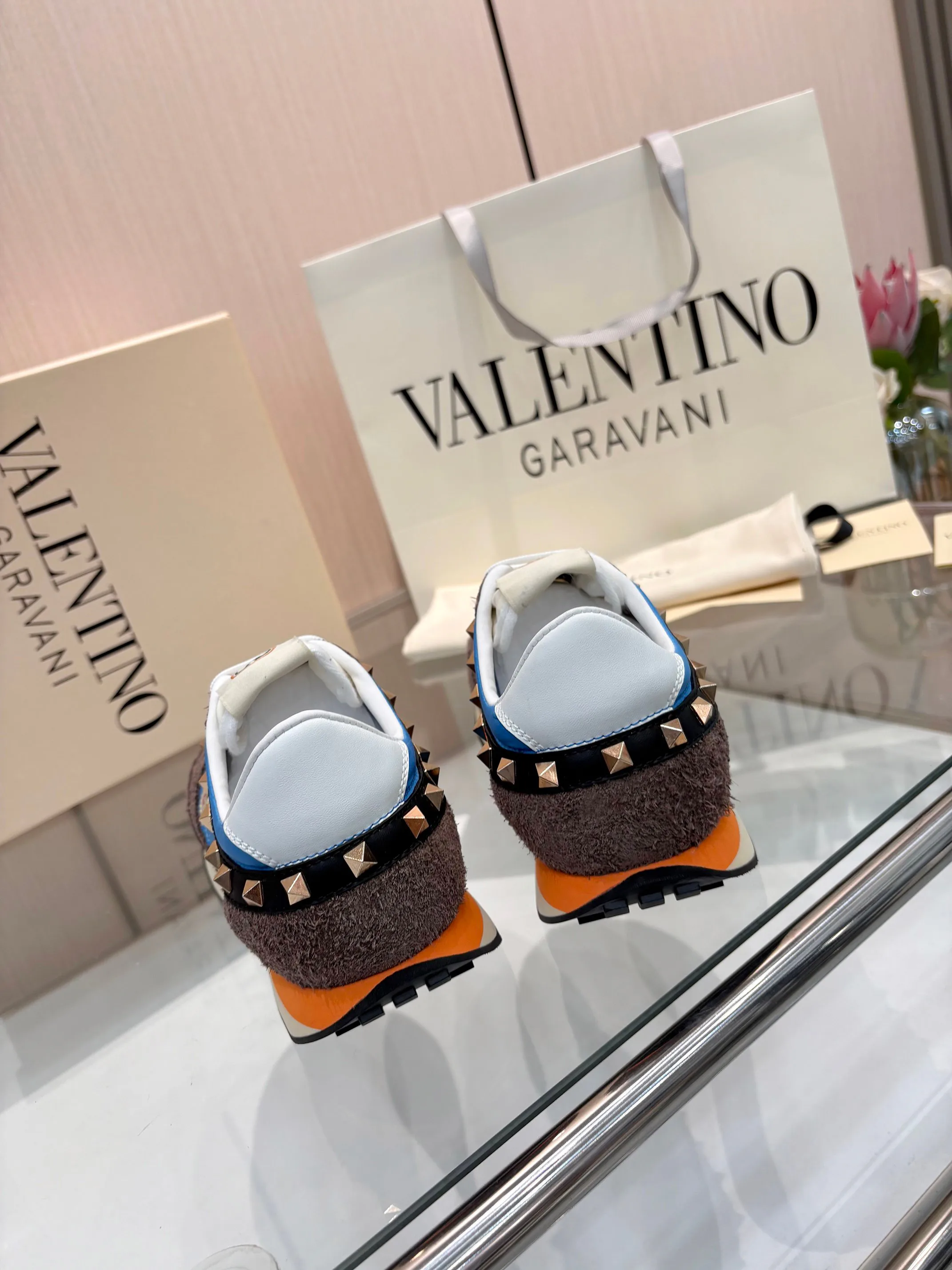 Women's Sneakers VALENTINO 17872799