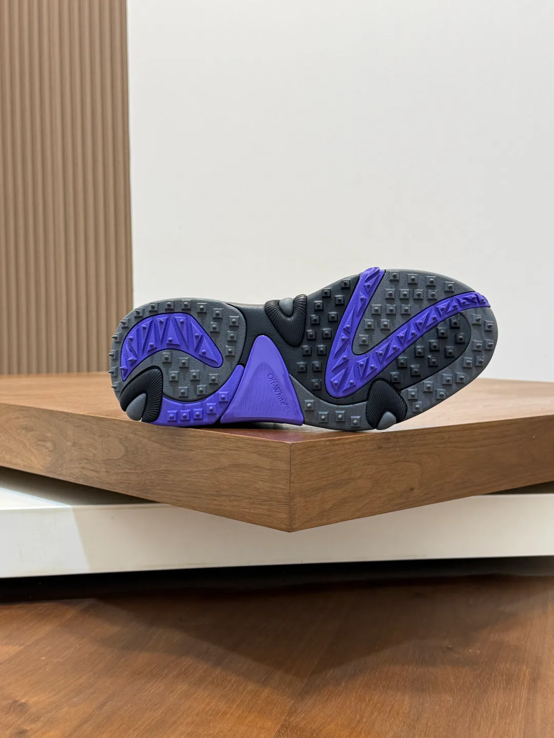 Women's Sneakers OFF-WHITE 17908772