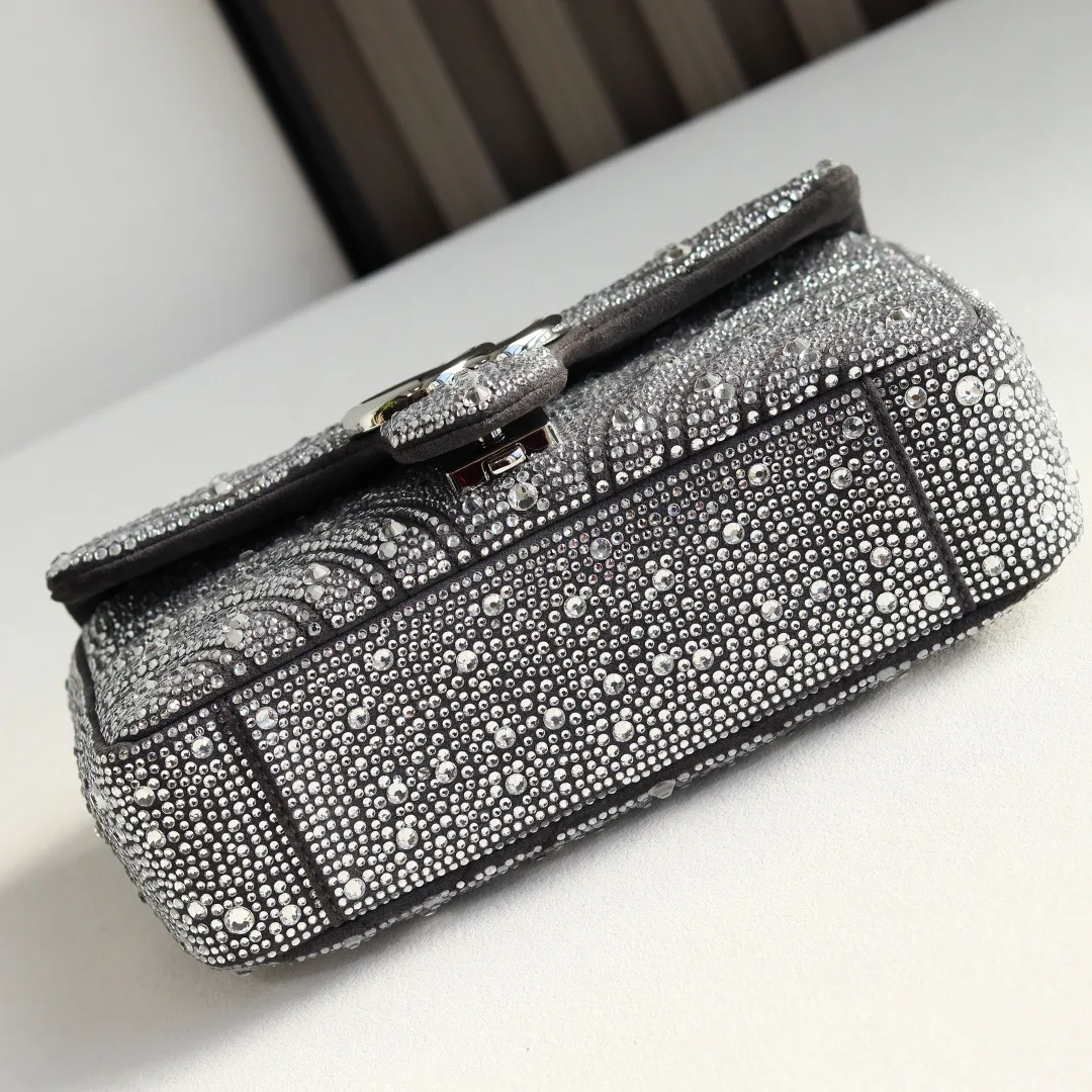 Women's Classic Handbags GUCCI 17787321