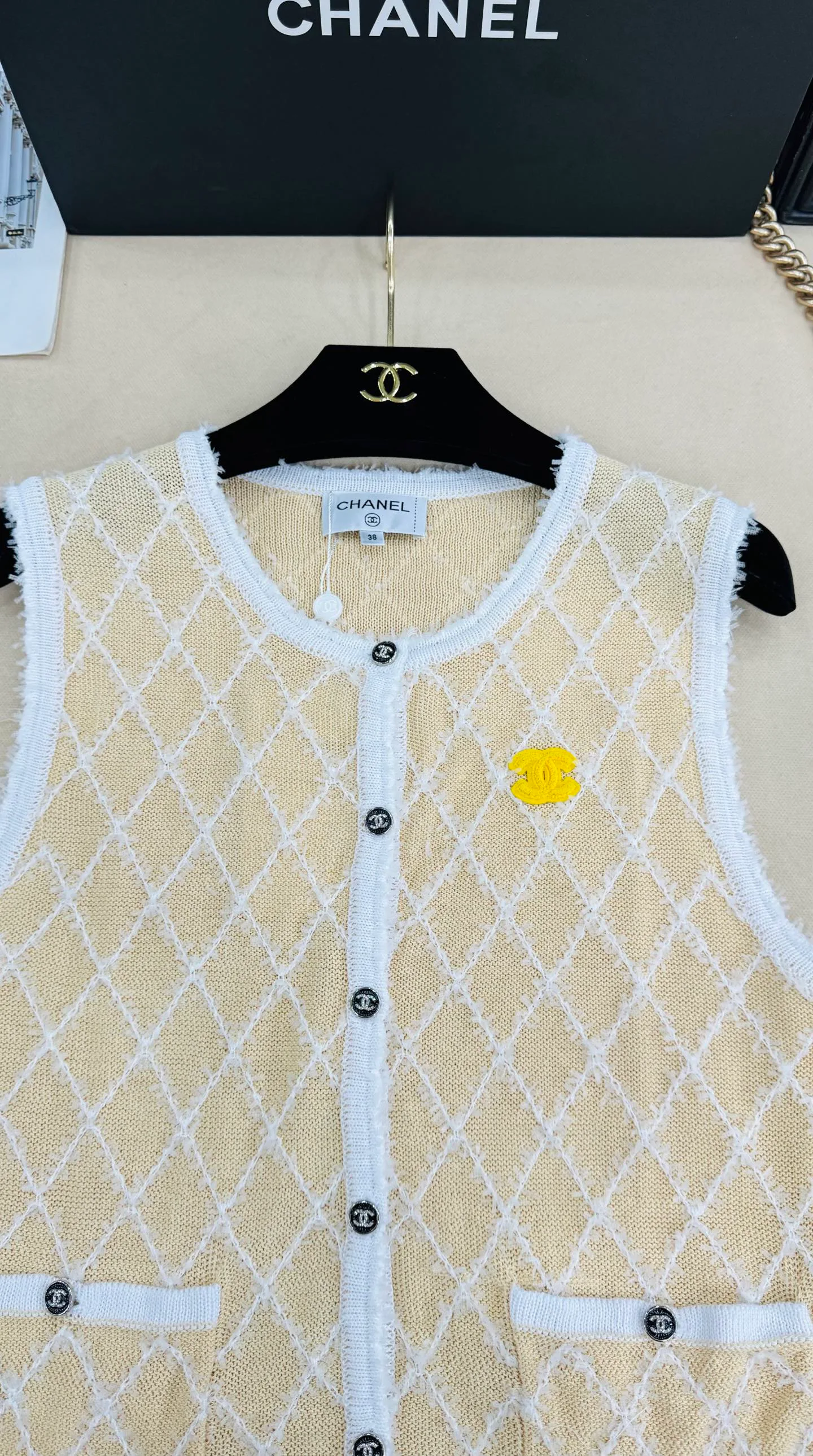 Women's Vests CHANEL 16962343