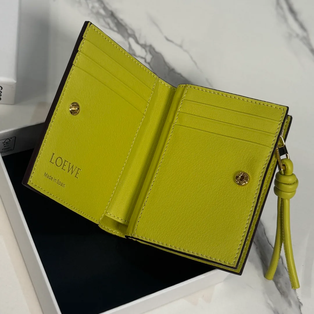 Women's Clutches LOEWE 17678661