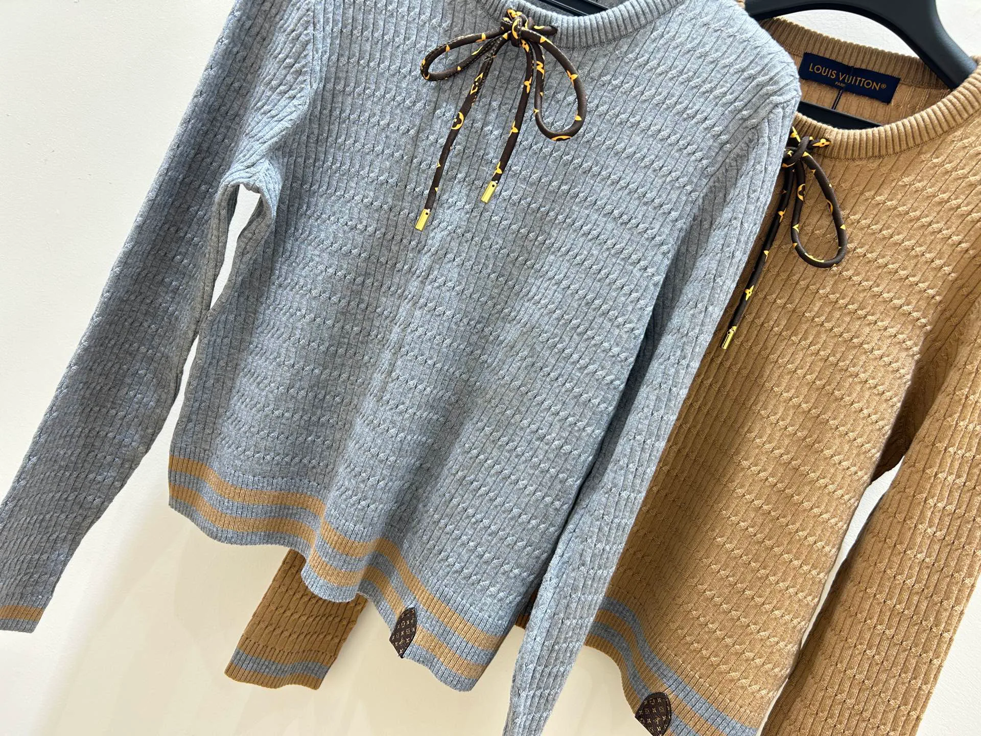 Women's Jumpers And Sweaters LOUIS VUITTON 17952920