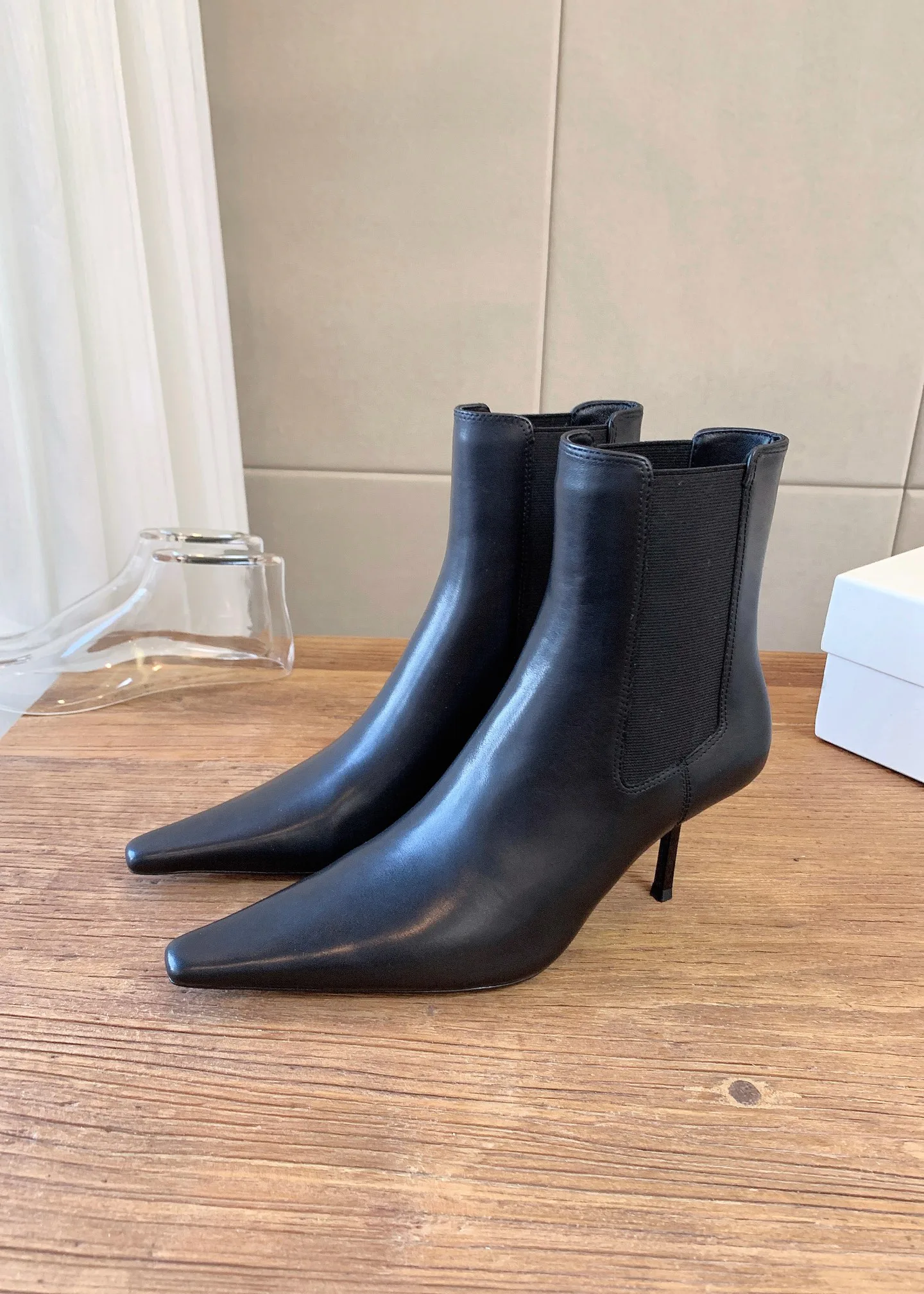 Women's Booties SAINT LAURENT 18520072