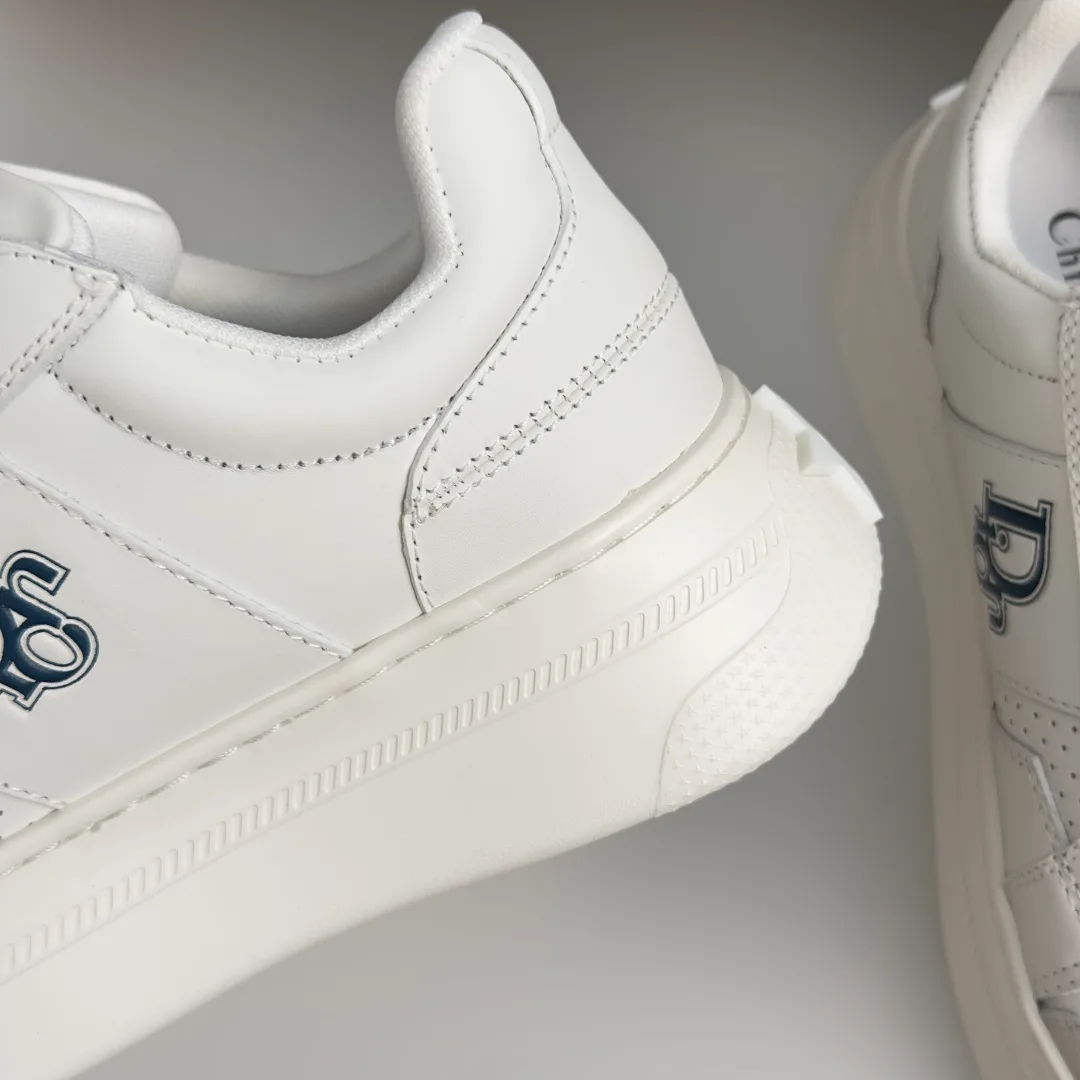 Women's Sneakers CHRISTIAN DIOR 17772000