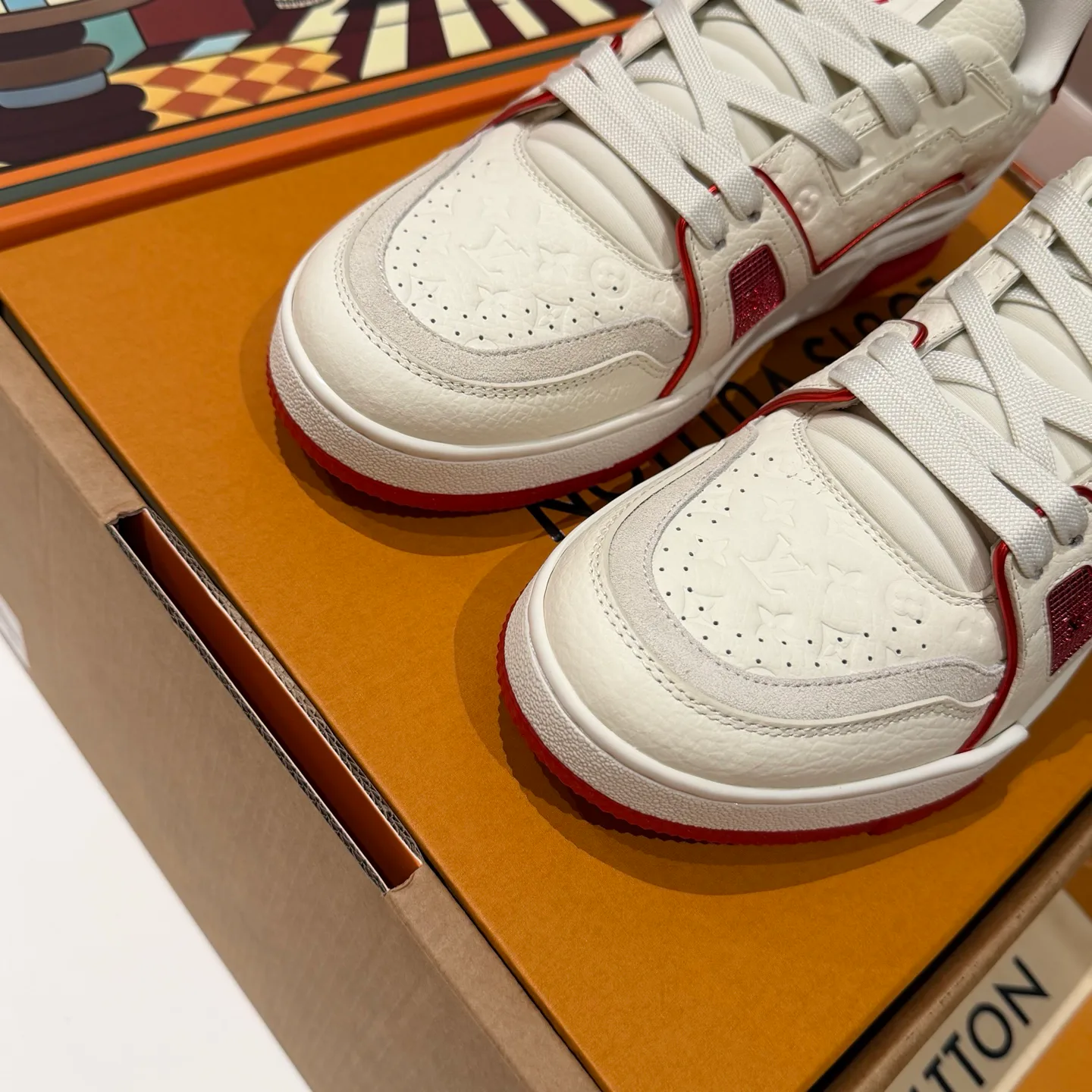 Men's Sneakers LOUIS VUITTON 18121552