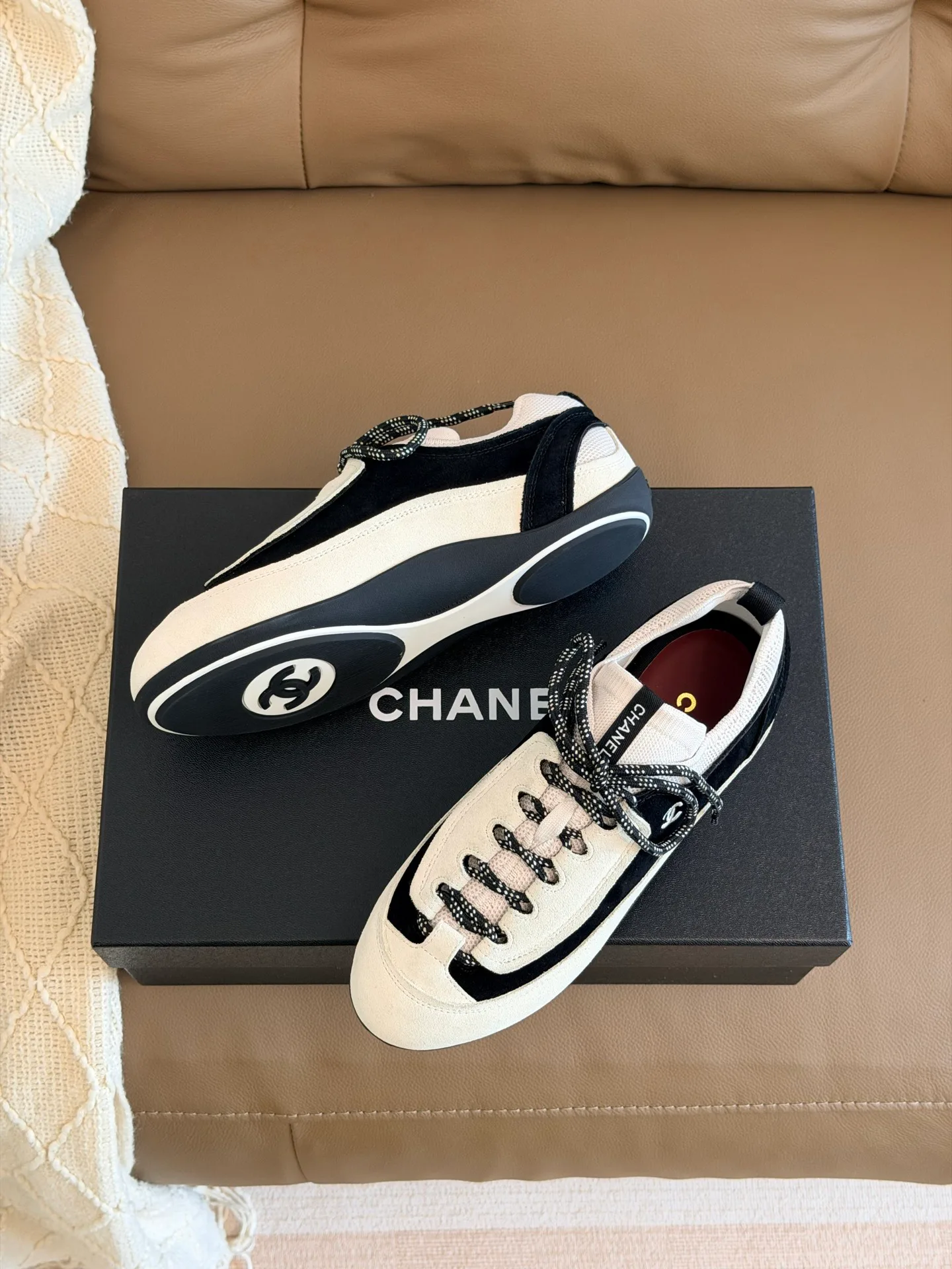 Women's Sneakers CHANEL 17510597