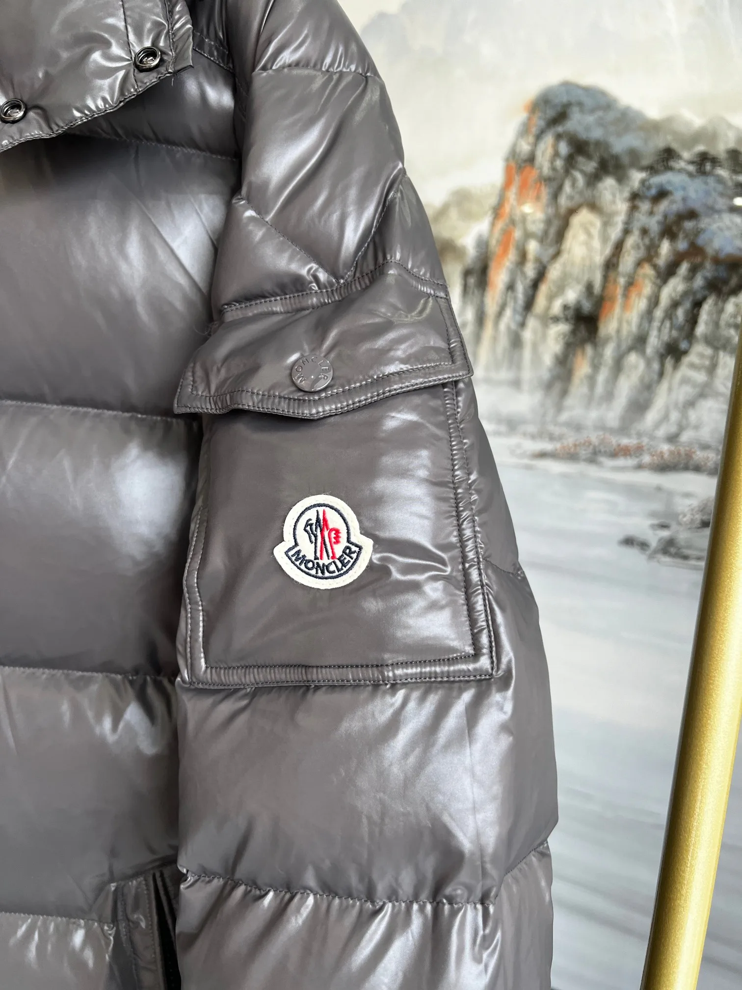 Women's Jackets And Down Jackets MONCLER 18415682
