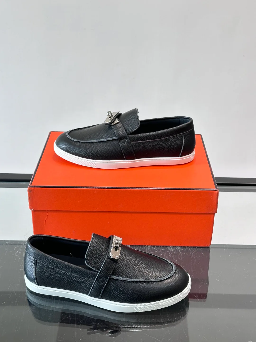 Men's Loafers And Dress Shoes HERMES 17904320