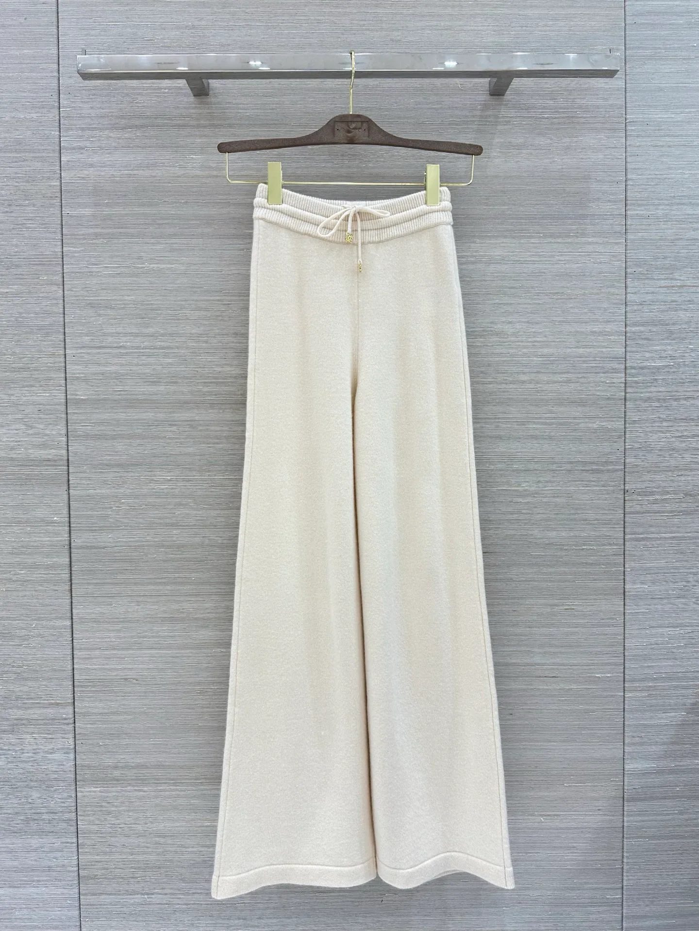 Women's Trousers CHANEL 18175840