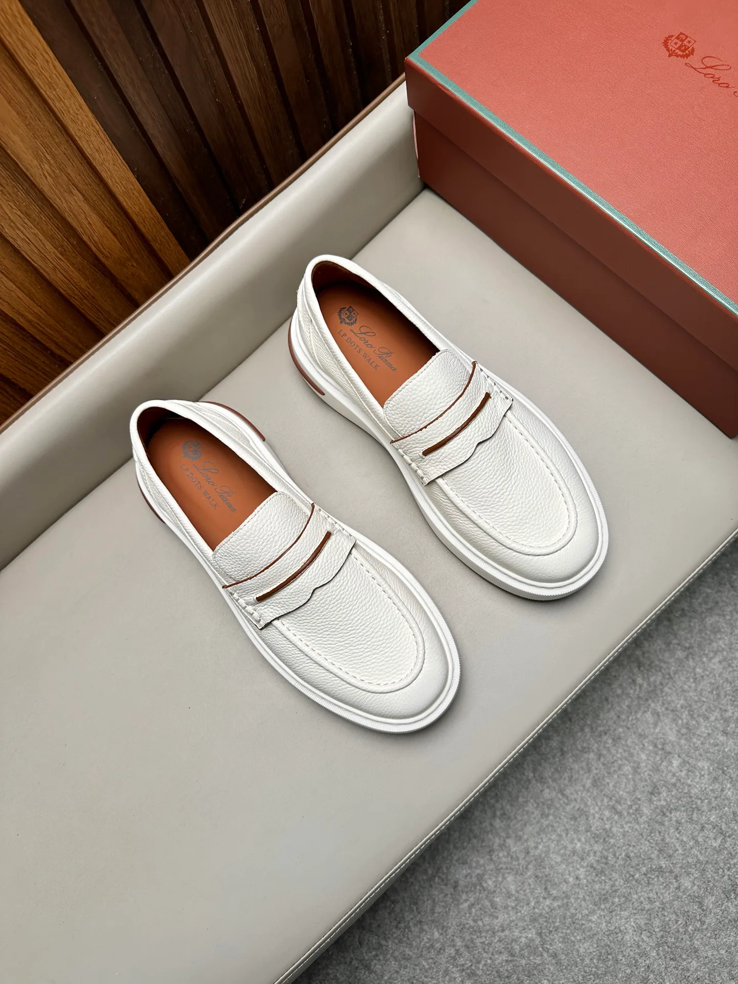 Men's Loafers And Dress Shoes LORO PIANA 18367867