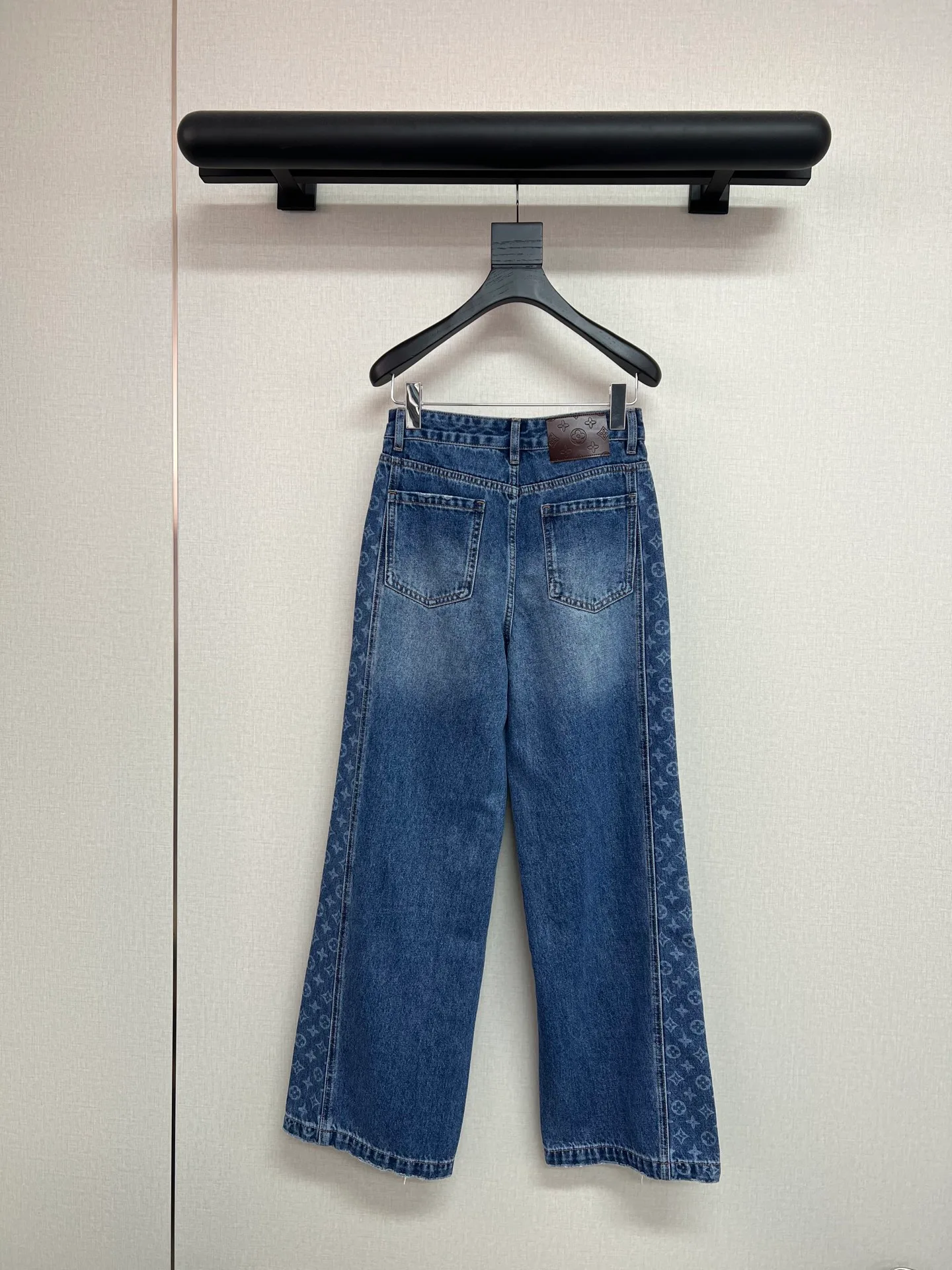 Women's Jeans LOUIS VUITTON 18232446
