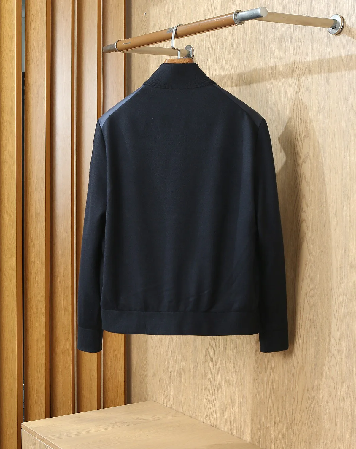 Men's Jackets And Down Jackets MONCLER 18345622