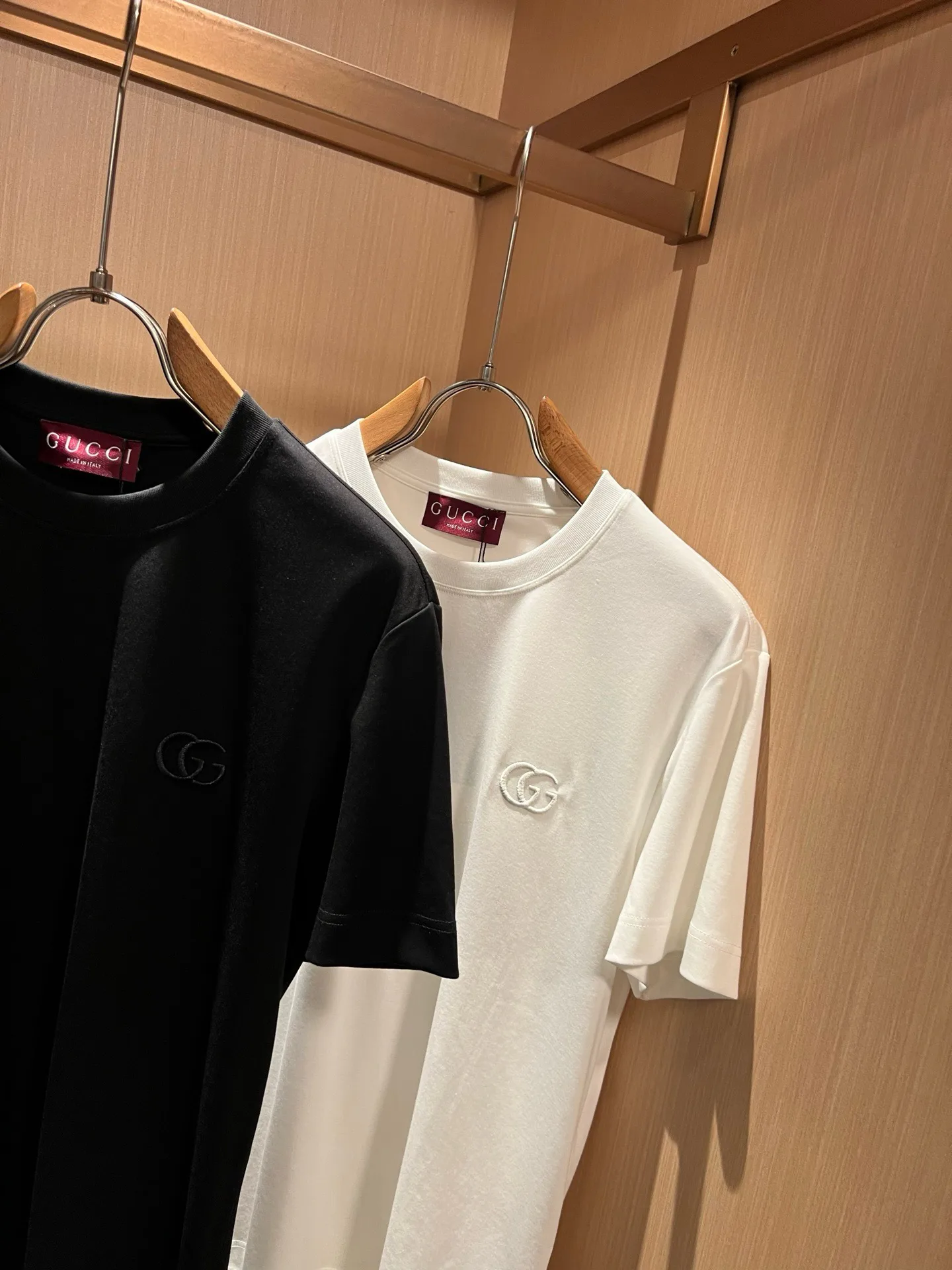 Men's T-Shirts GUCCI 18081047