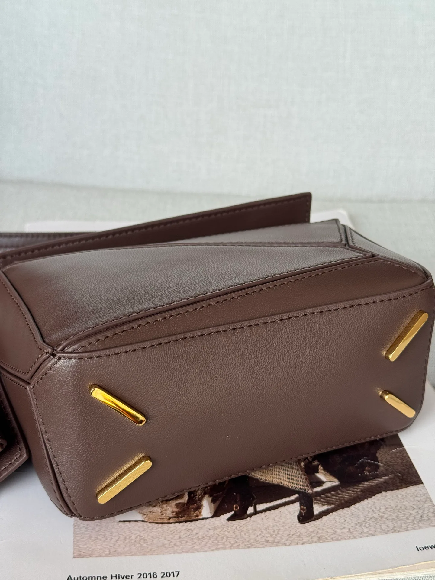 Women's Classic Handbags LOEWE 16839129