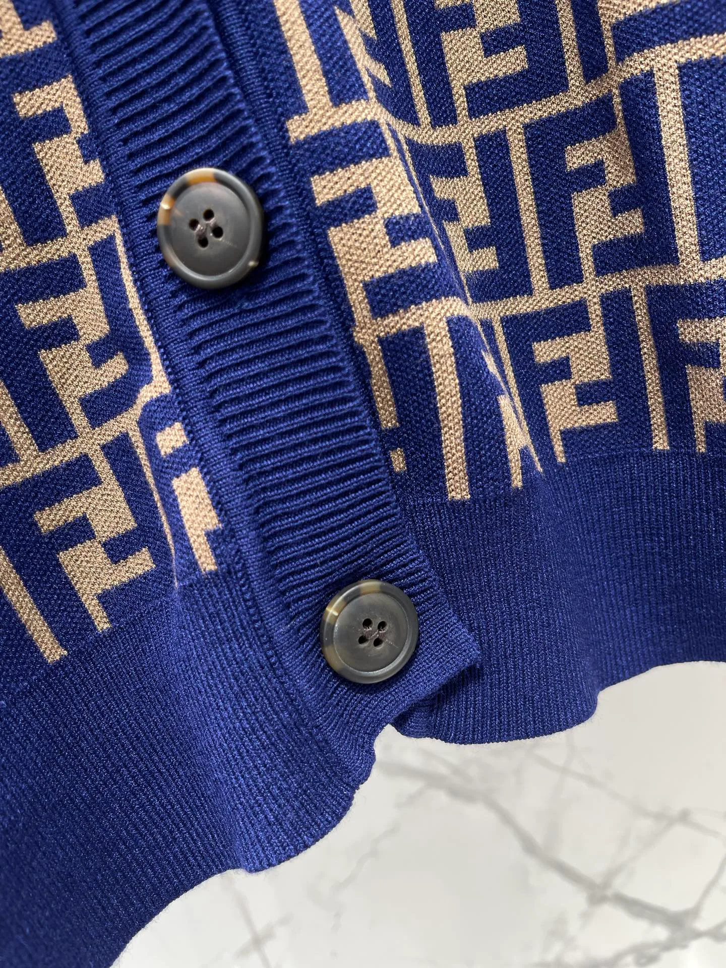 Women's Jumpers And Sweaters FENDI 18211653