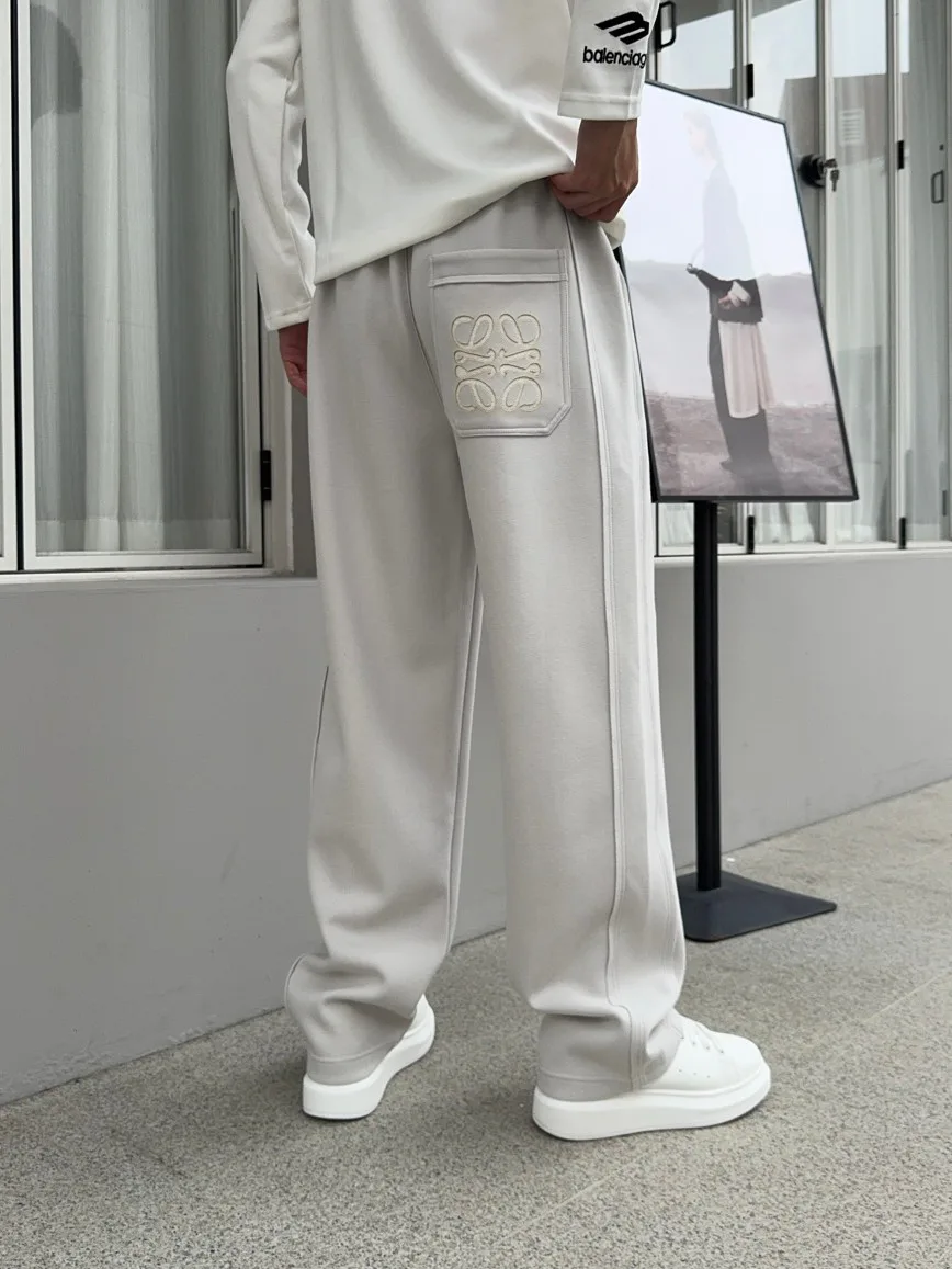 Men's Trousers LOEWE 18178322