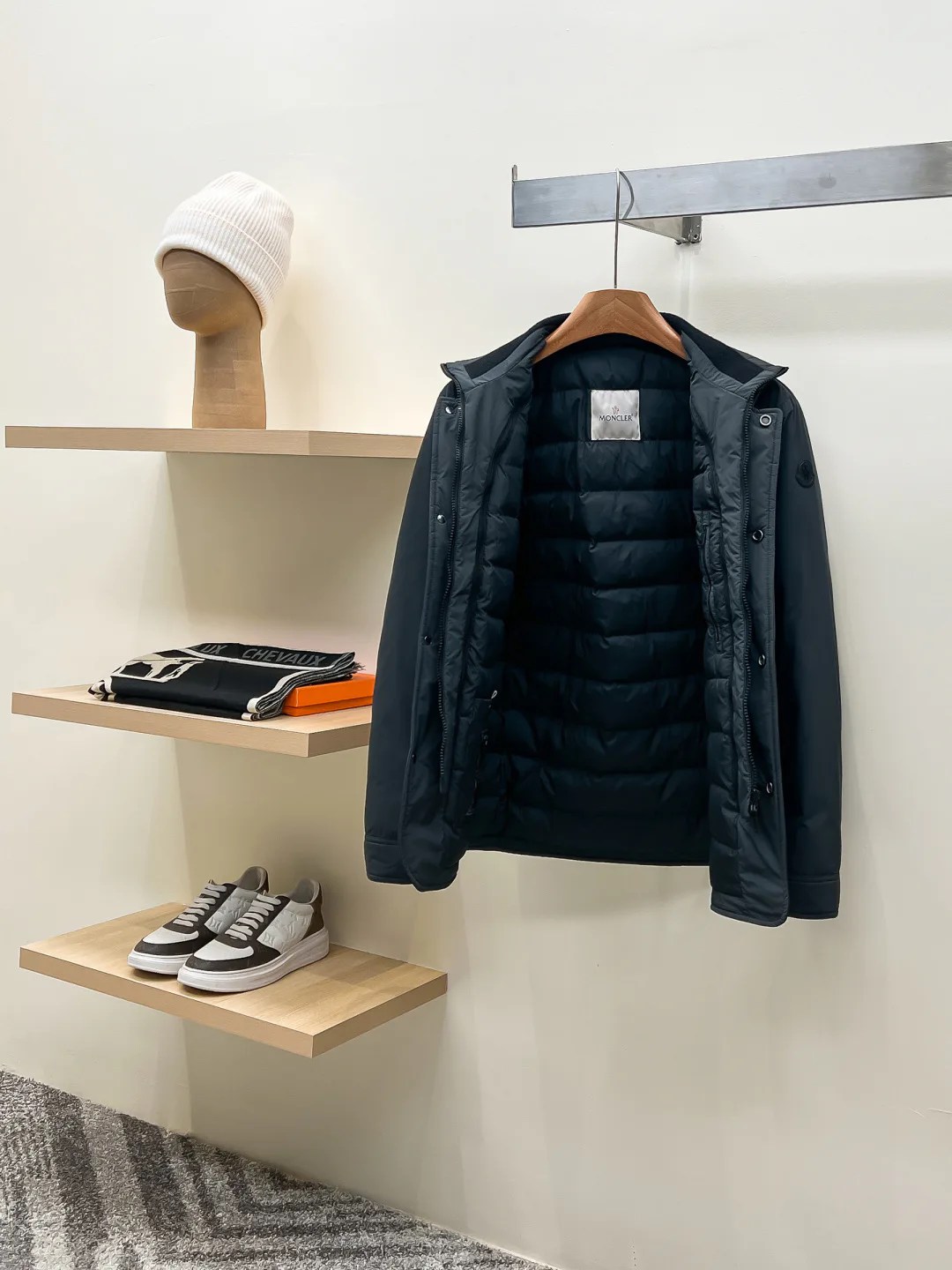 Men's Jackets And Down Jackets MONCLER 18499142