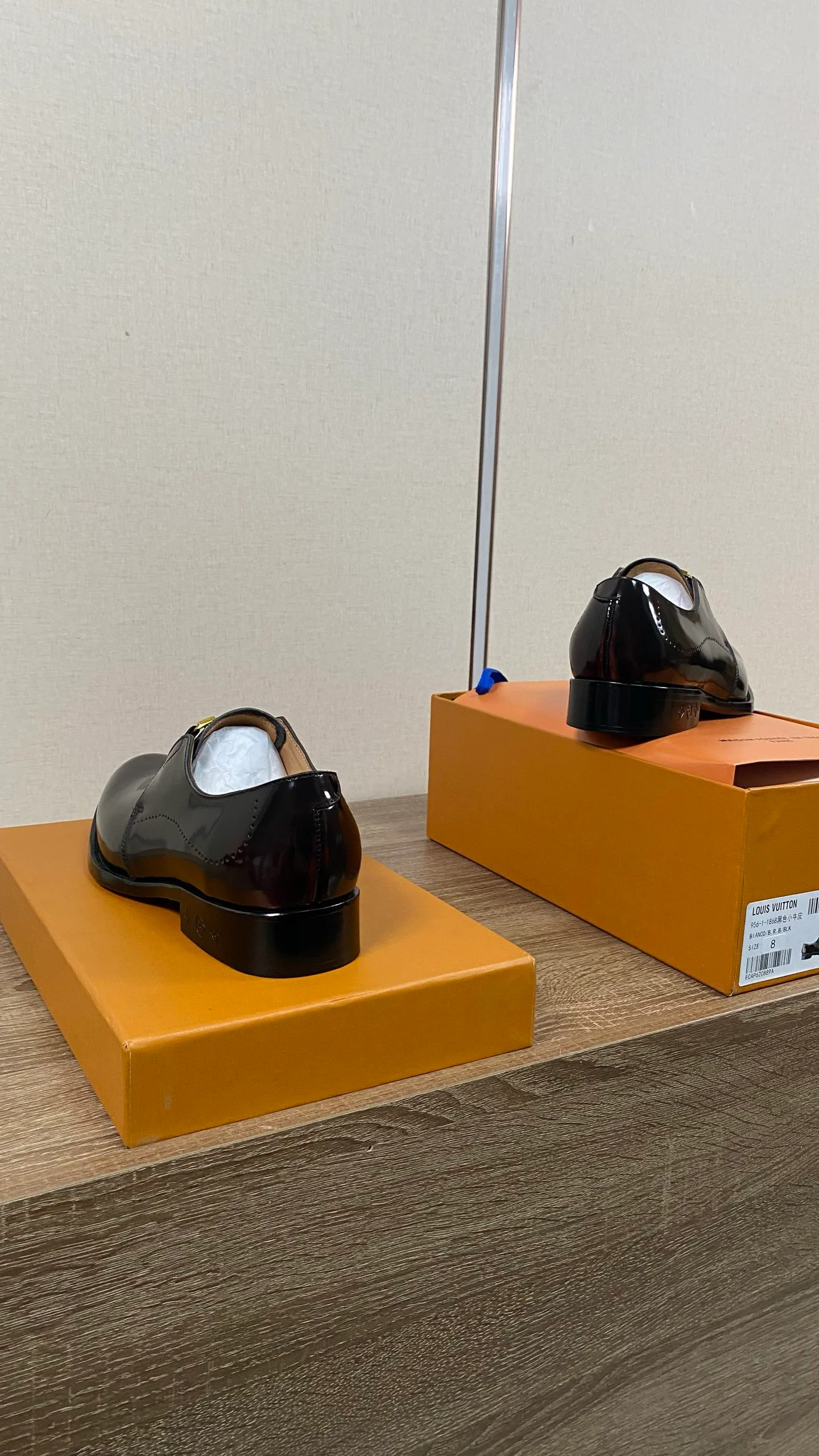 Men's Loafers And Dress Shoes LOUIS VUITTON 18078686