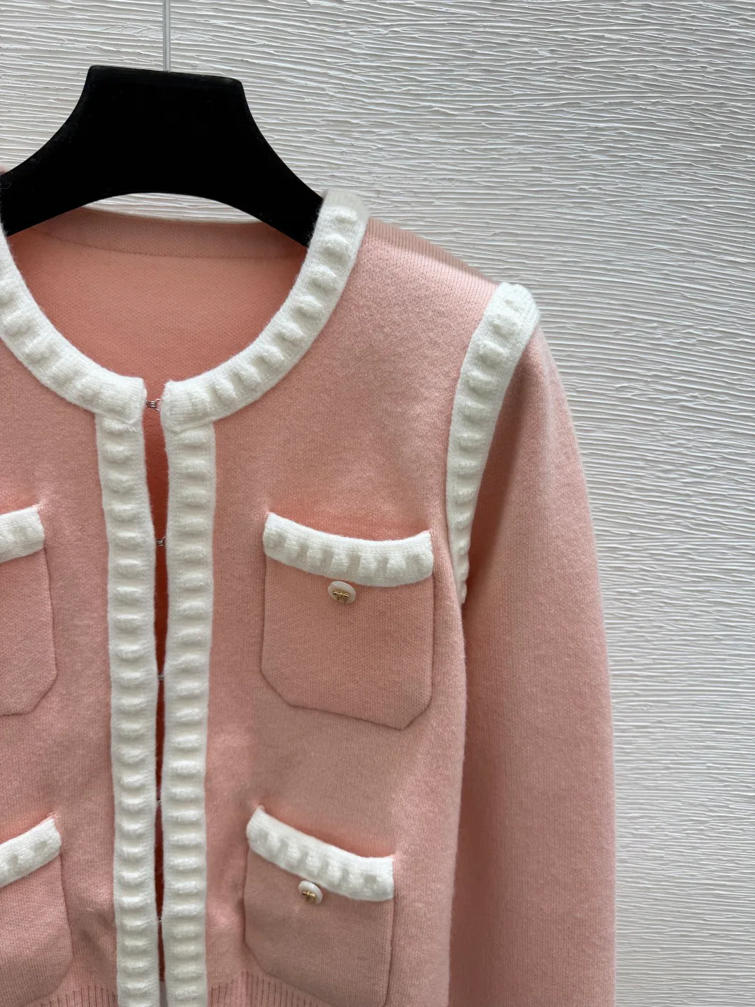 Women's Jumpers And Sweaters CHANEL 18137805