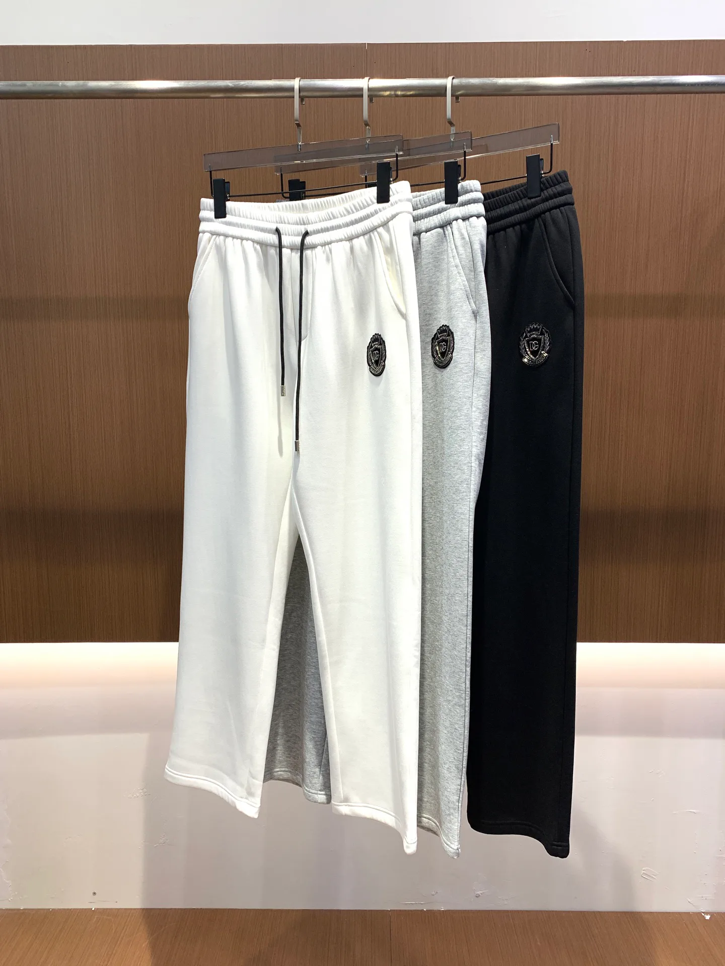 Men's Trousers DOLCE & GABBANA 18098481
