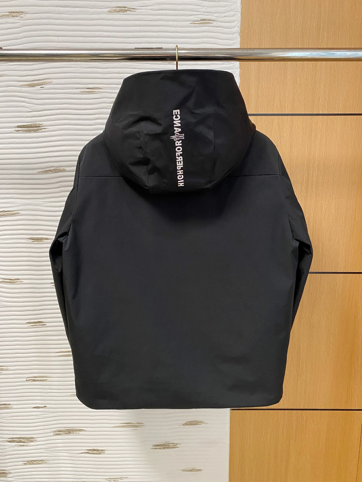 Men's Jackets And Down Jackets MONCLER 18029197