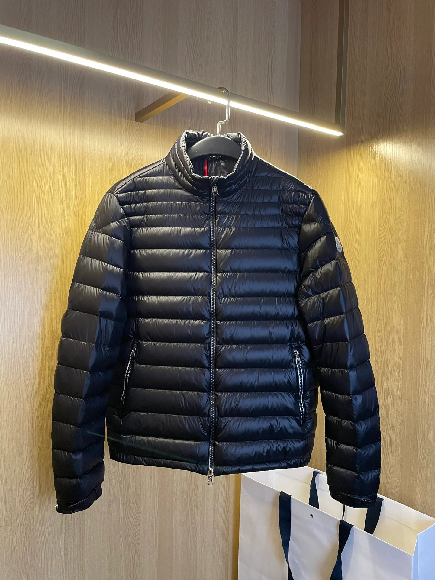 Women's Jackets And Down Jackets MONCLER 17941149