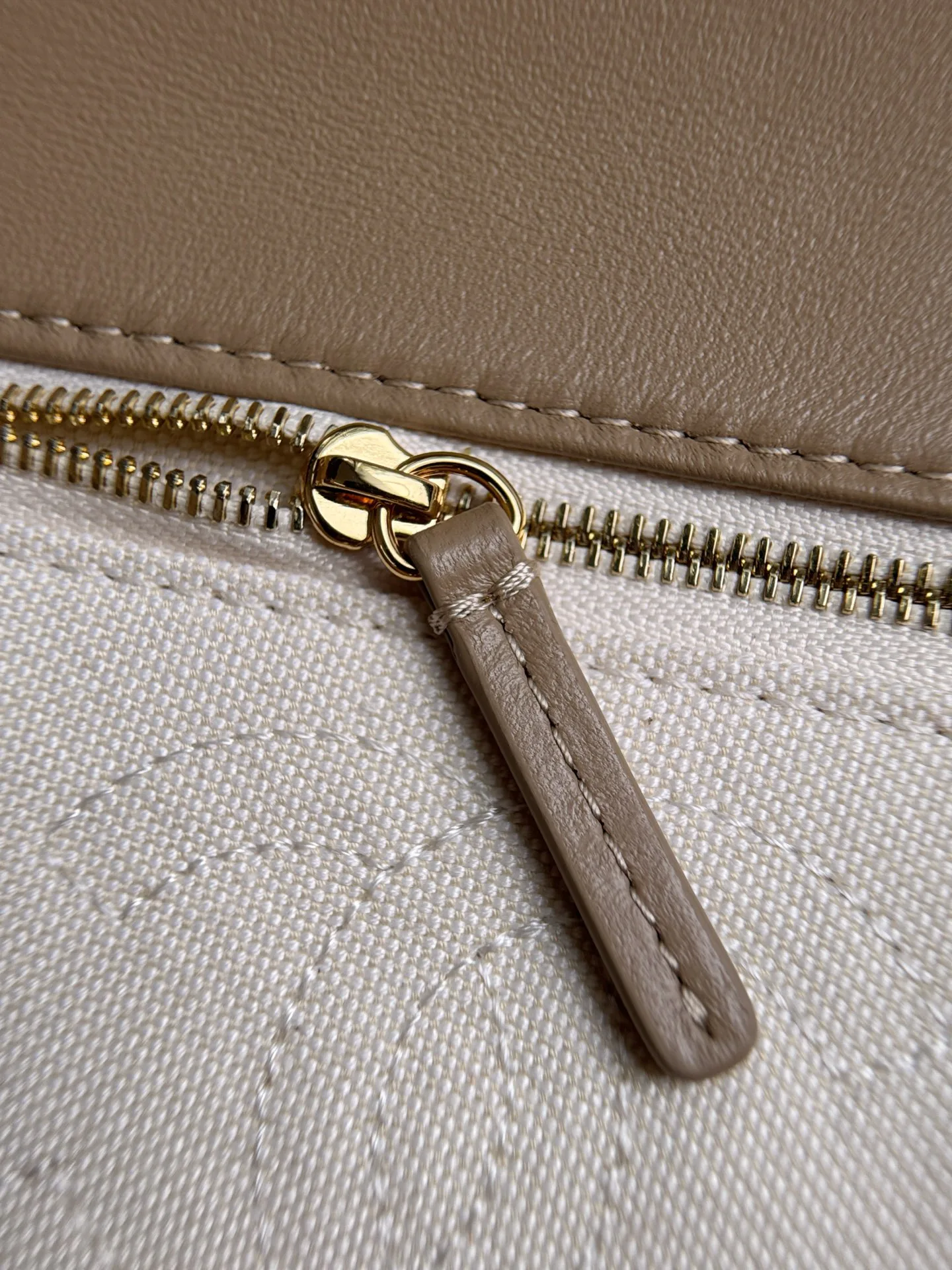 Women's Classic Handbags CHANEL 17657483