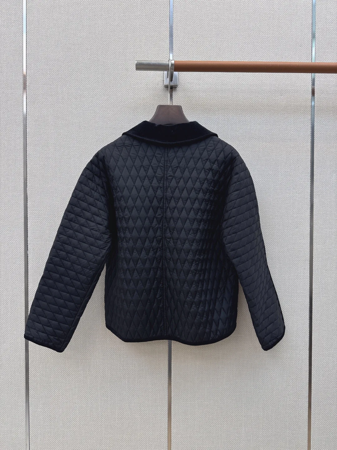 Women's Jackets And Down Jackets BURBERRY 18225621