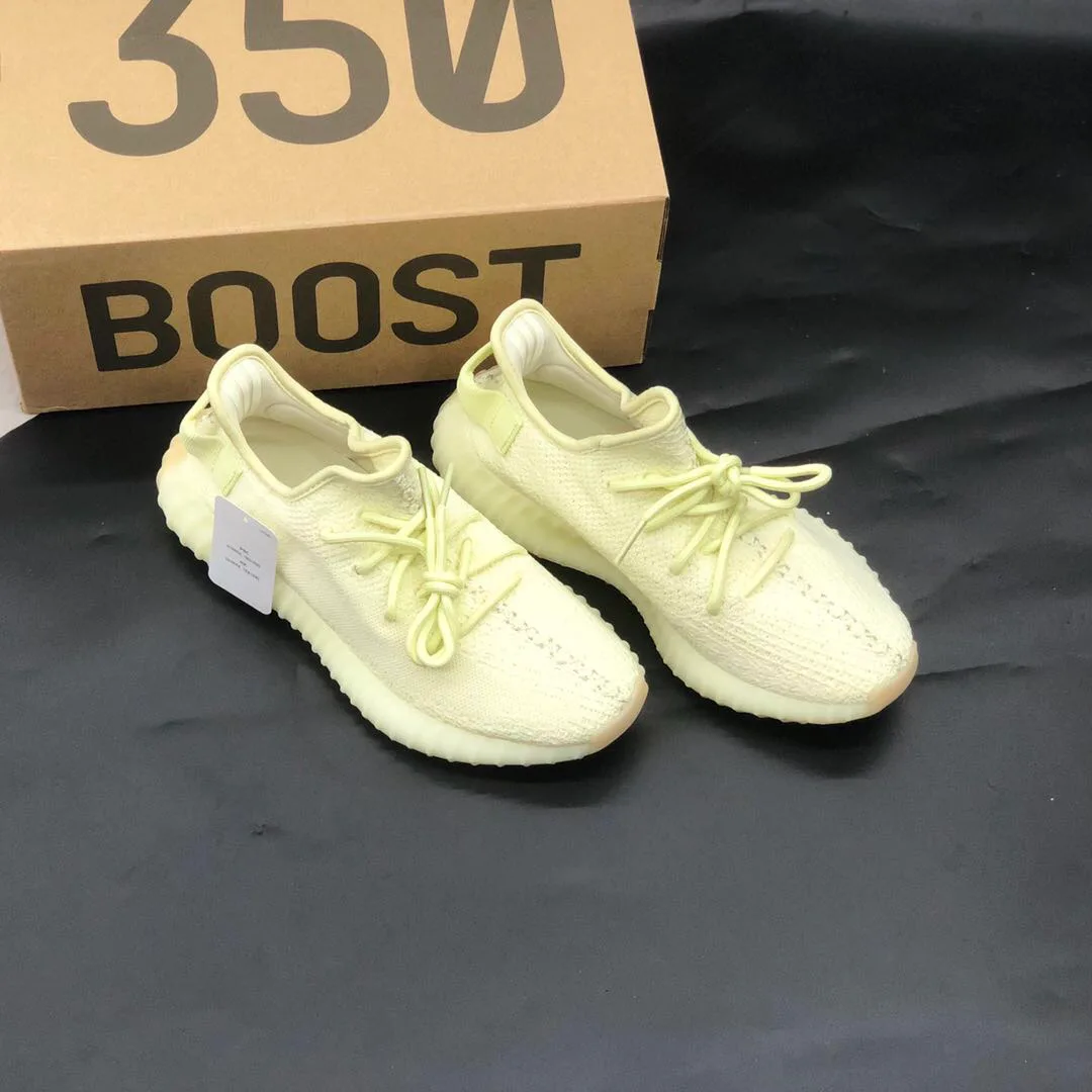 Women's Sneakers YEEZY 17388180